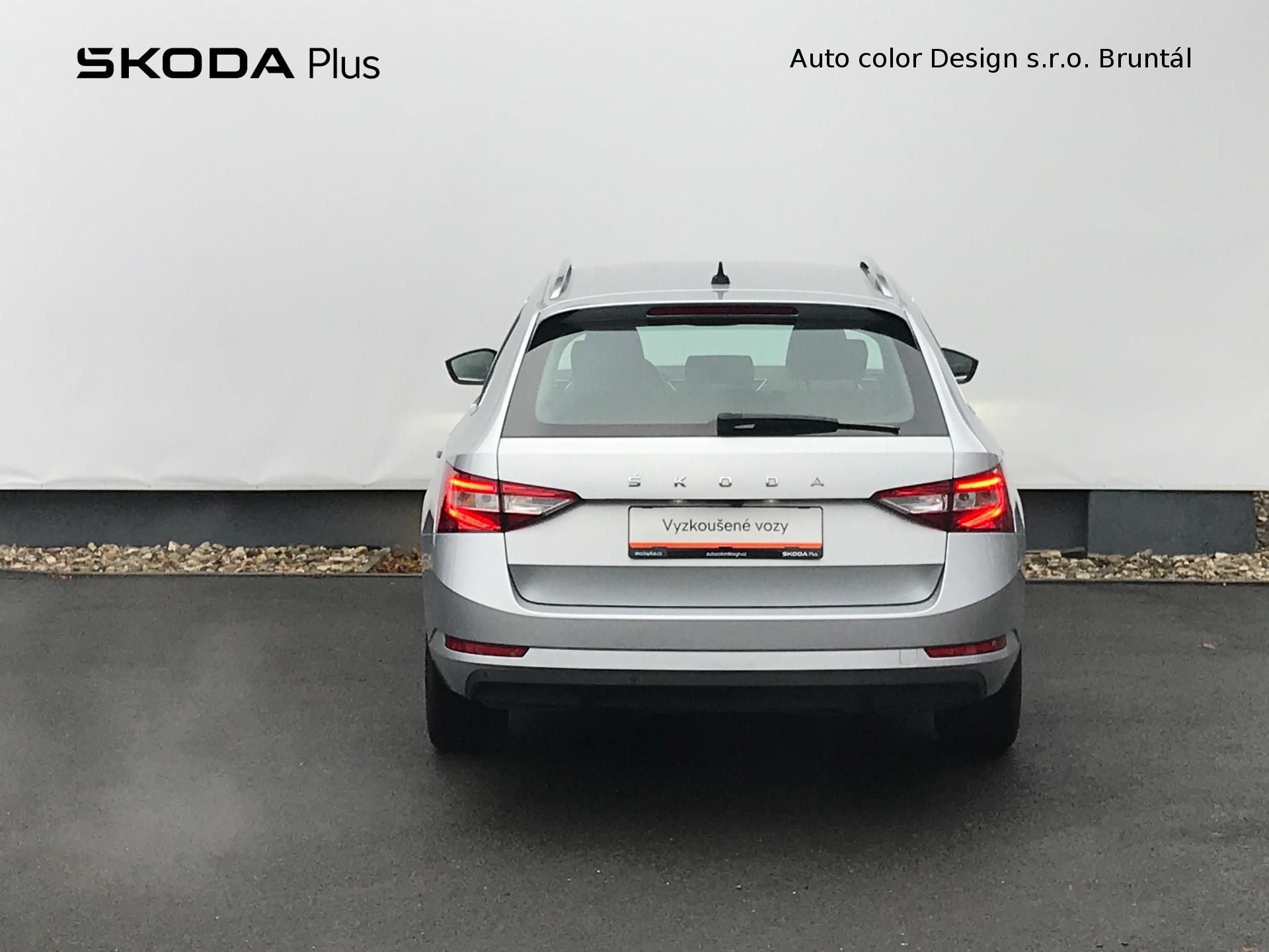 Škoda Superb