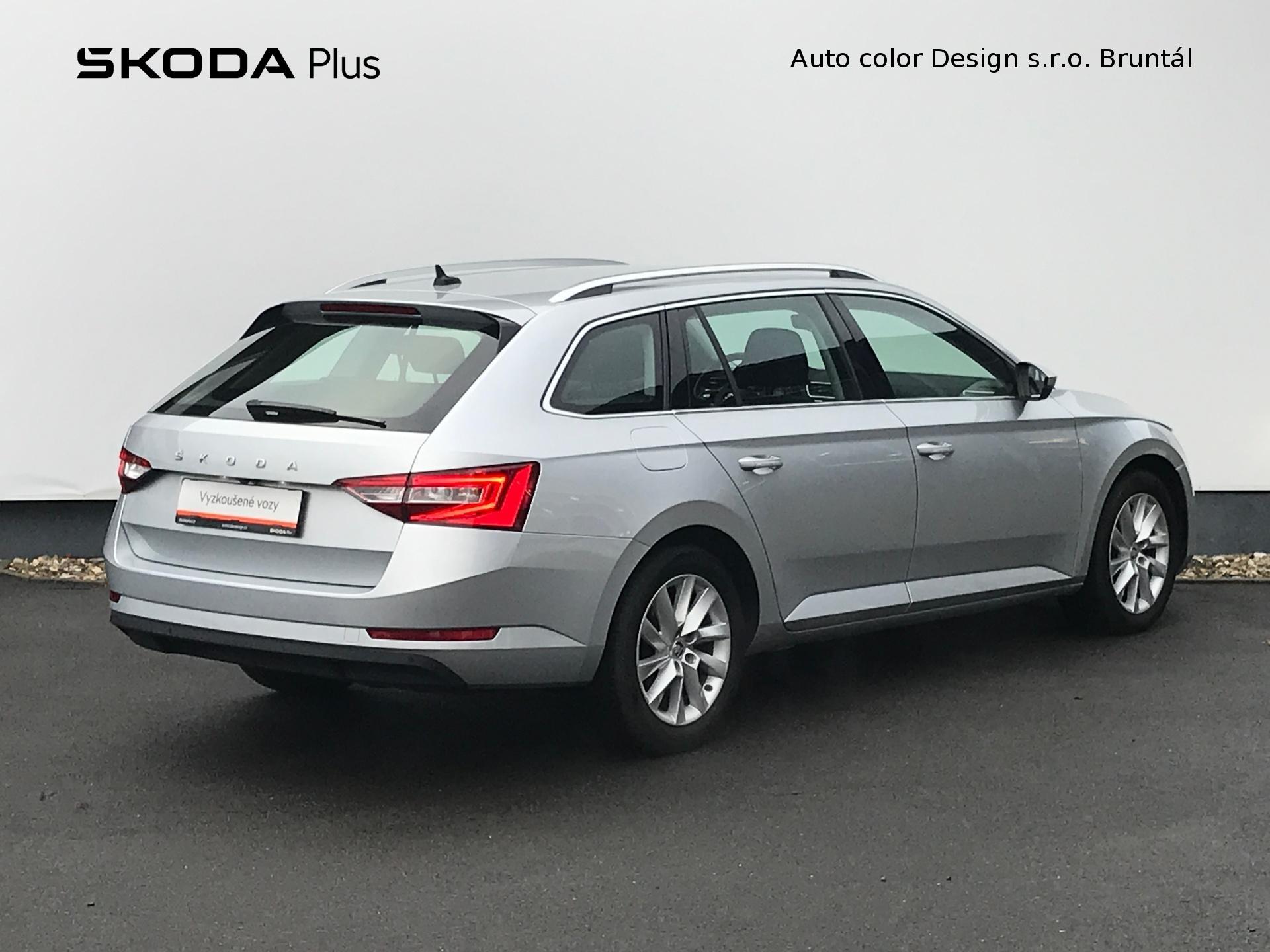 Škoda Superb