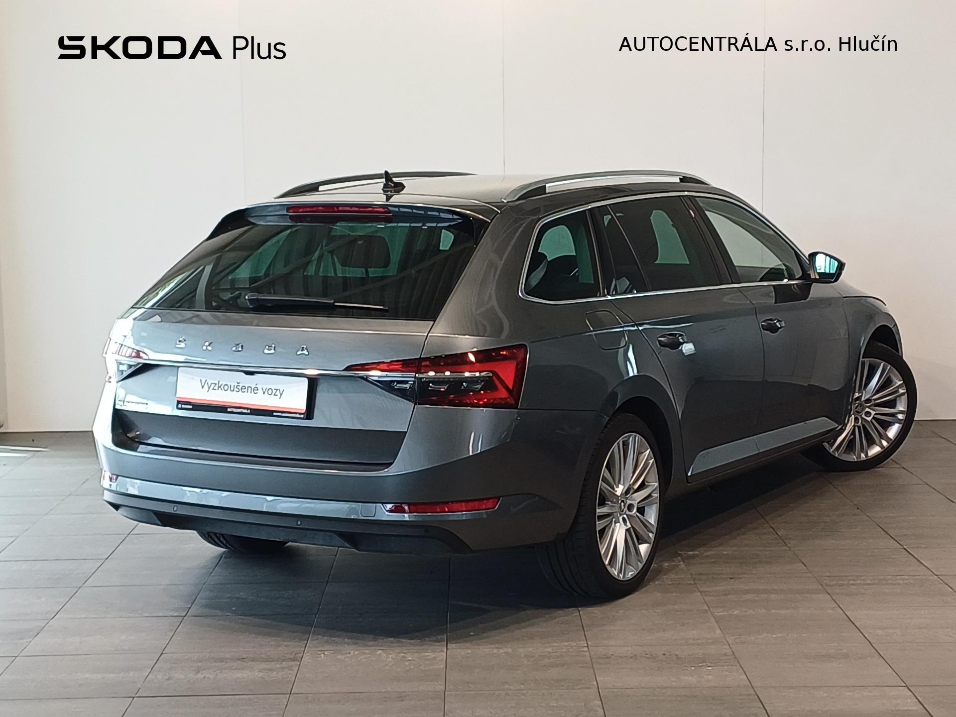 Škoda Superb