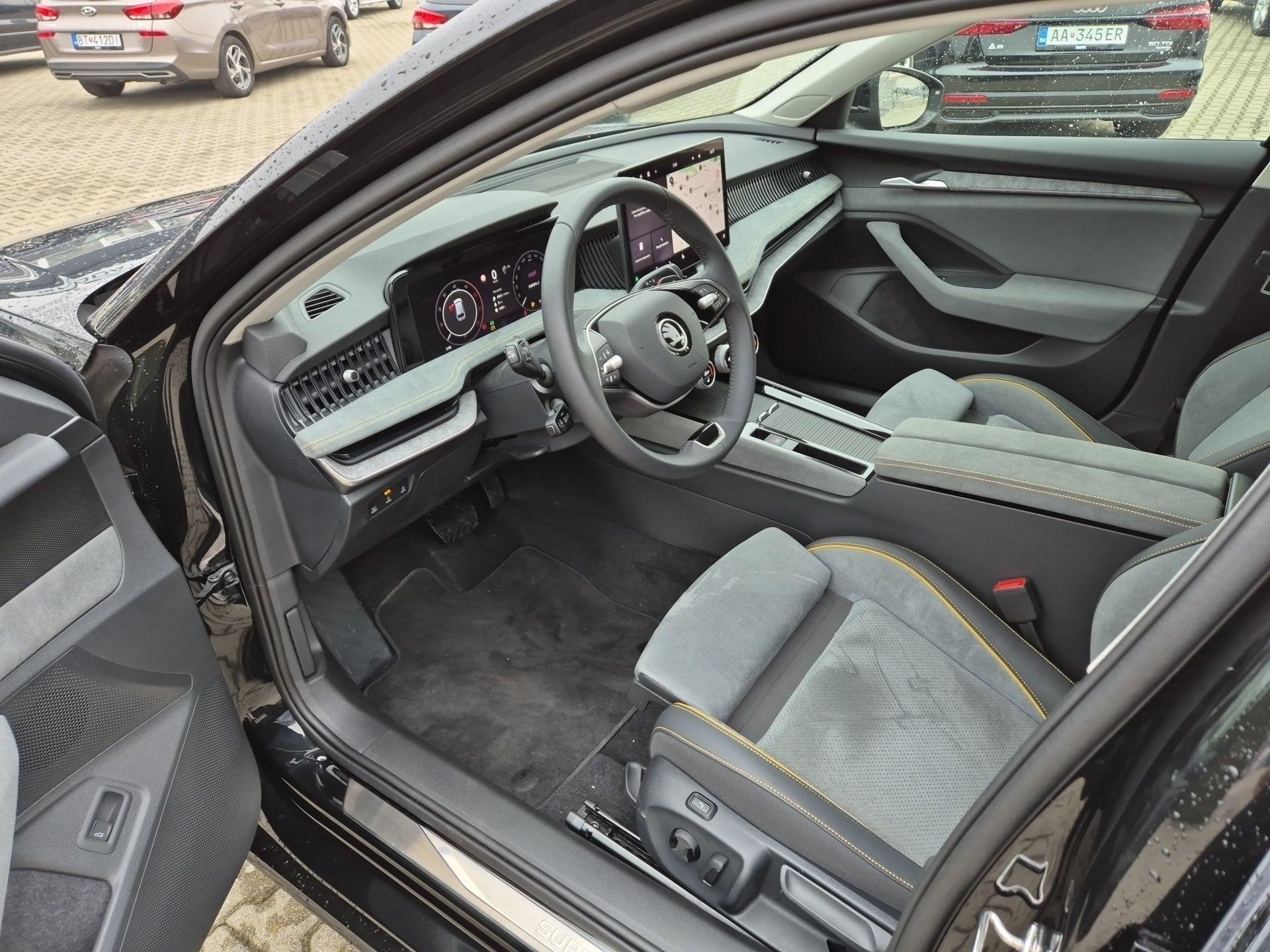 Škoda Superb