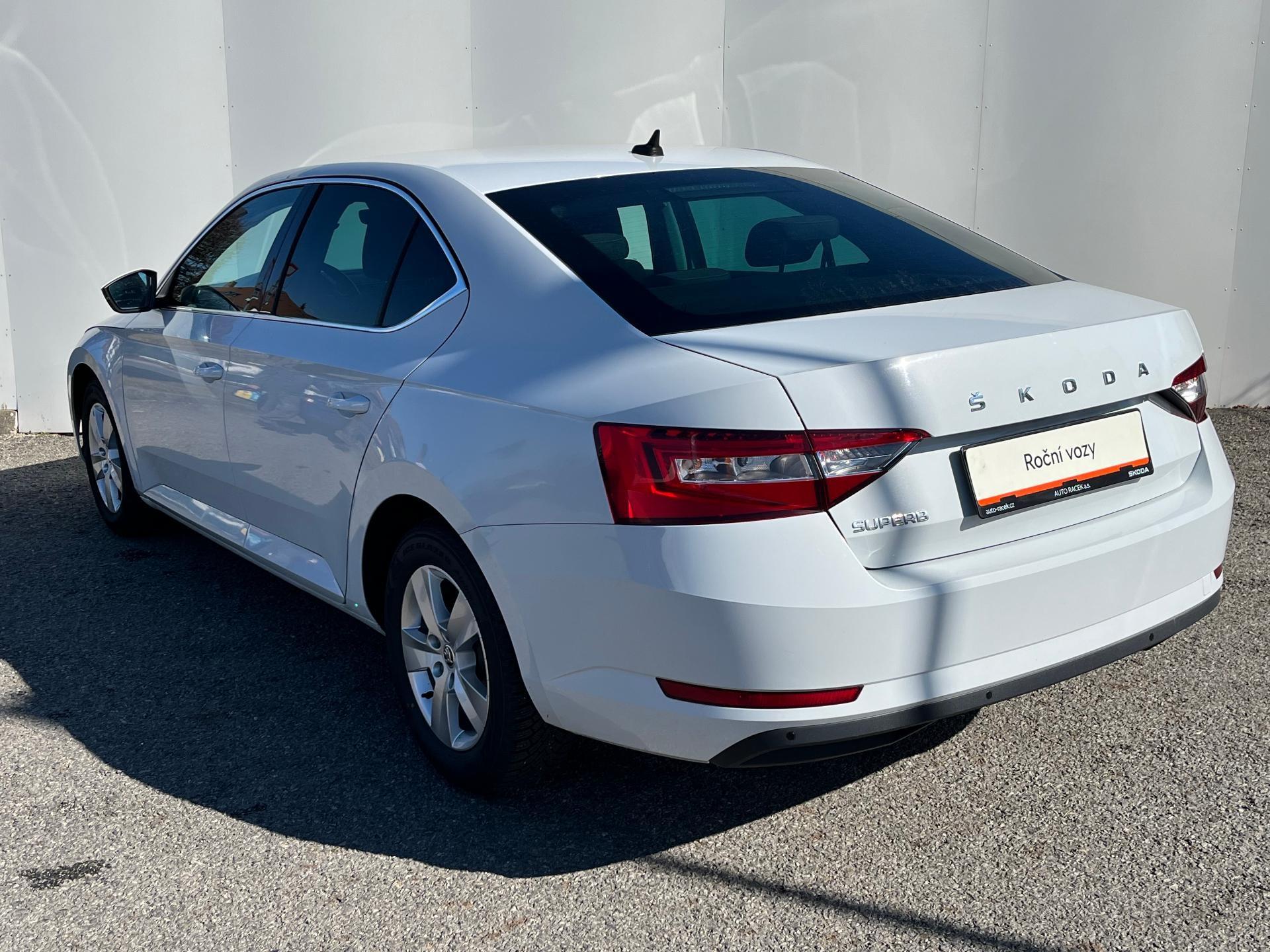 Škoda Superb