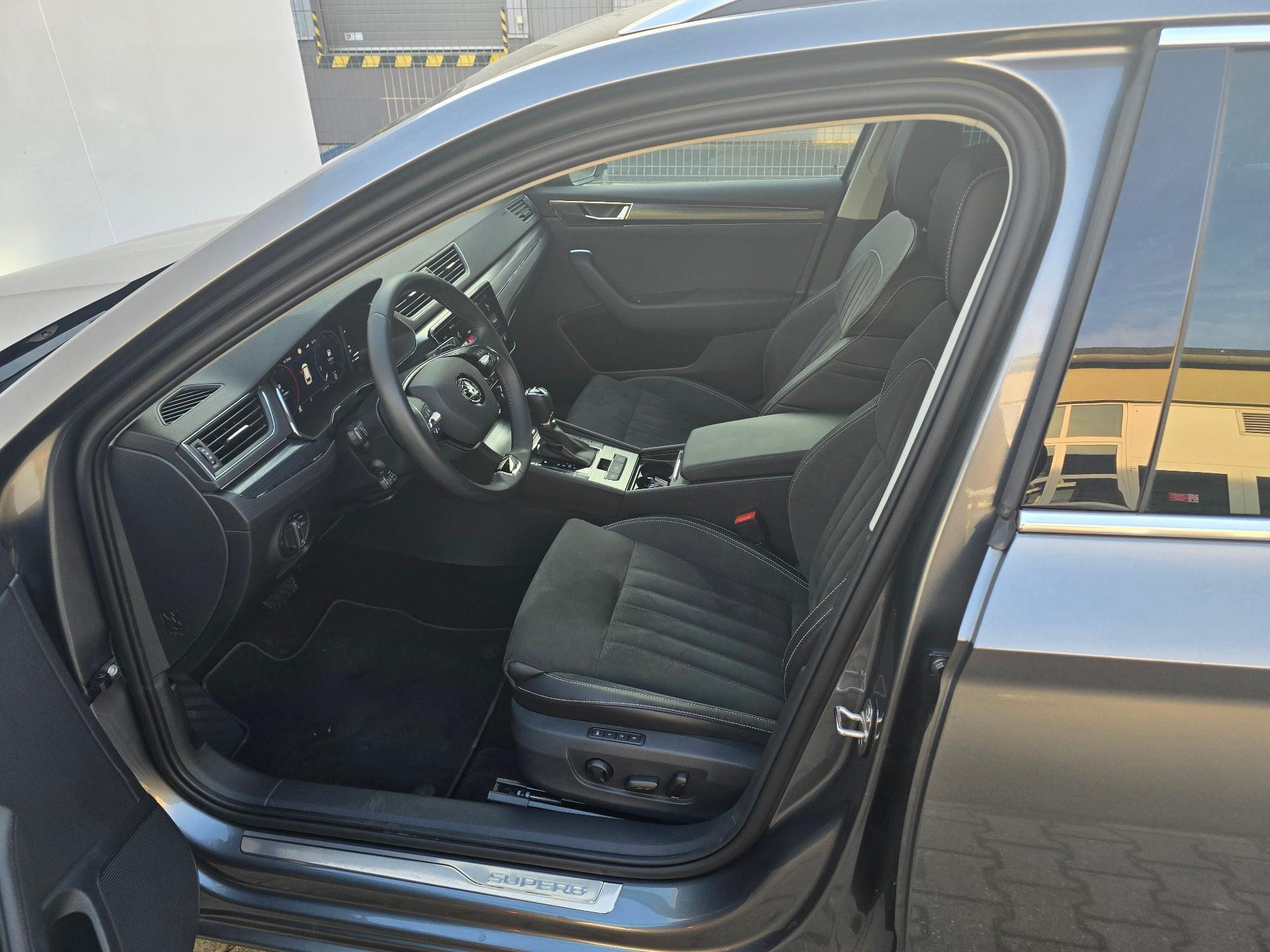 Škoda Superb