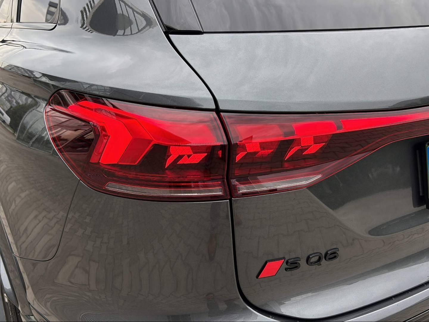 Audi SQ6
