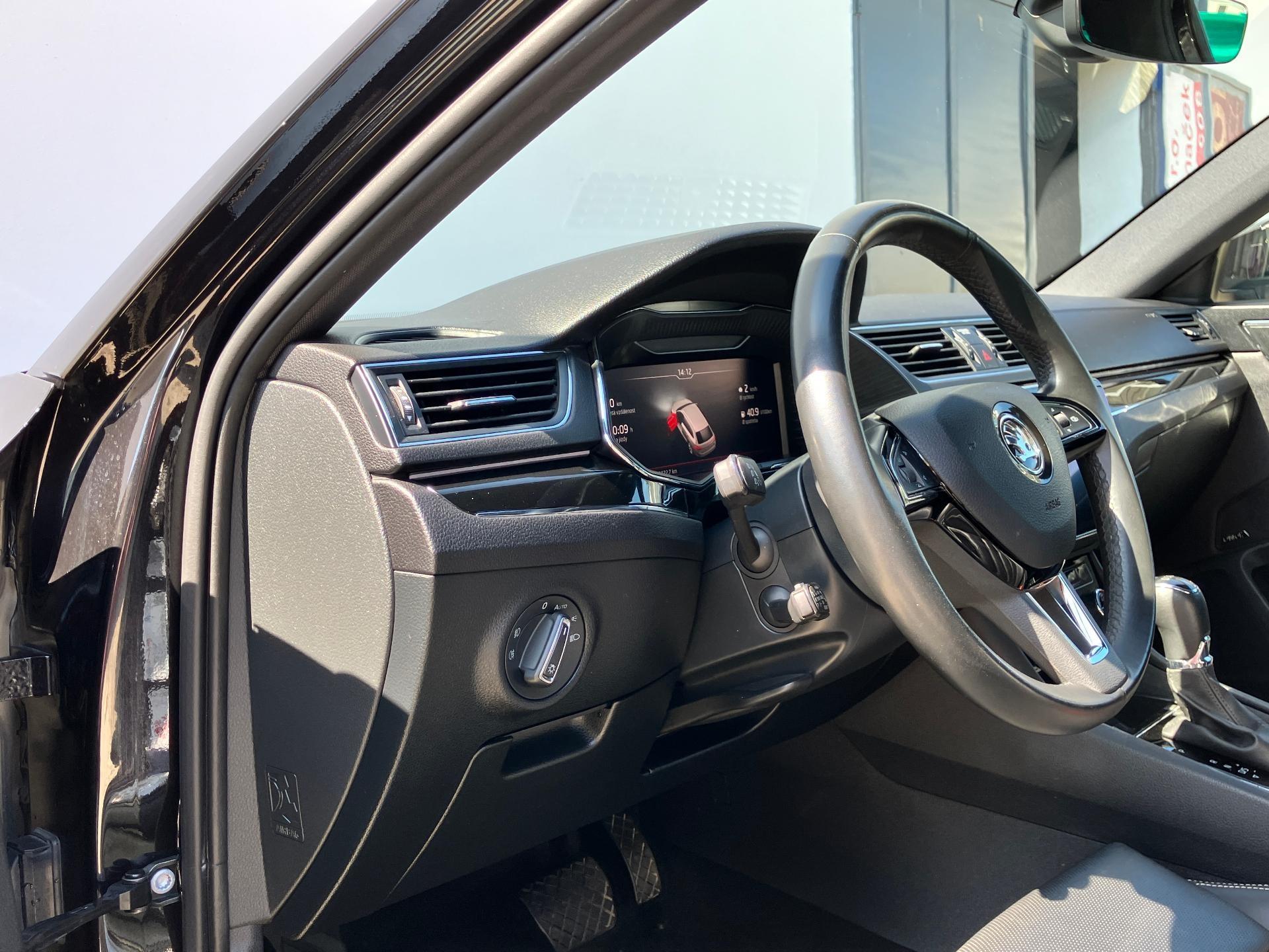 Škoda Superb