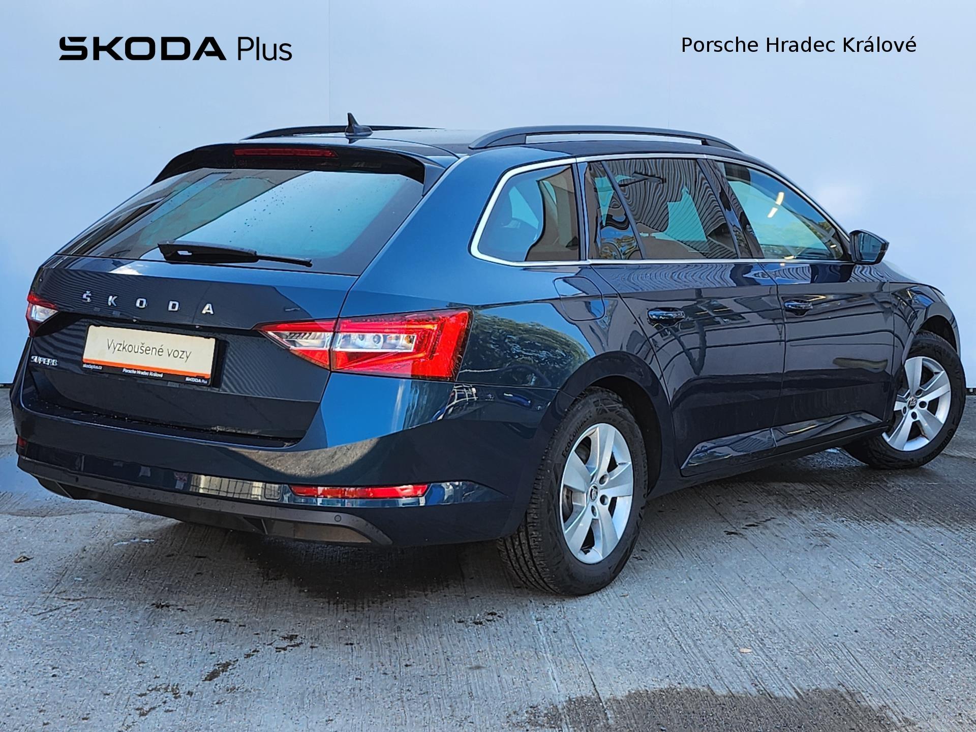 Škoda Superb
