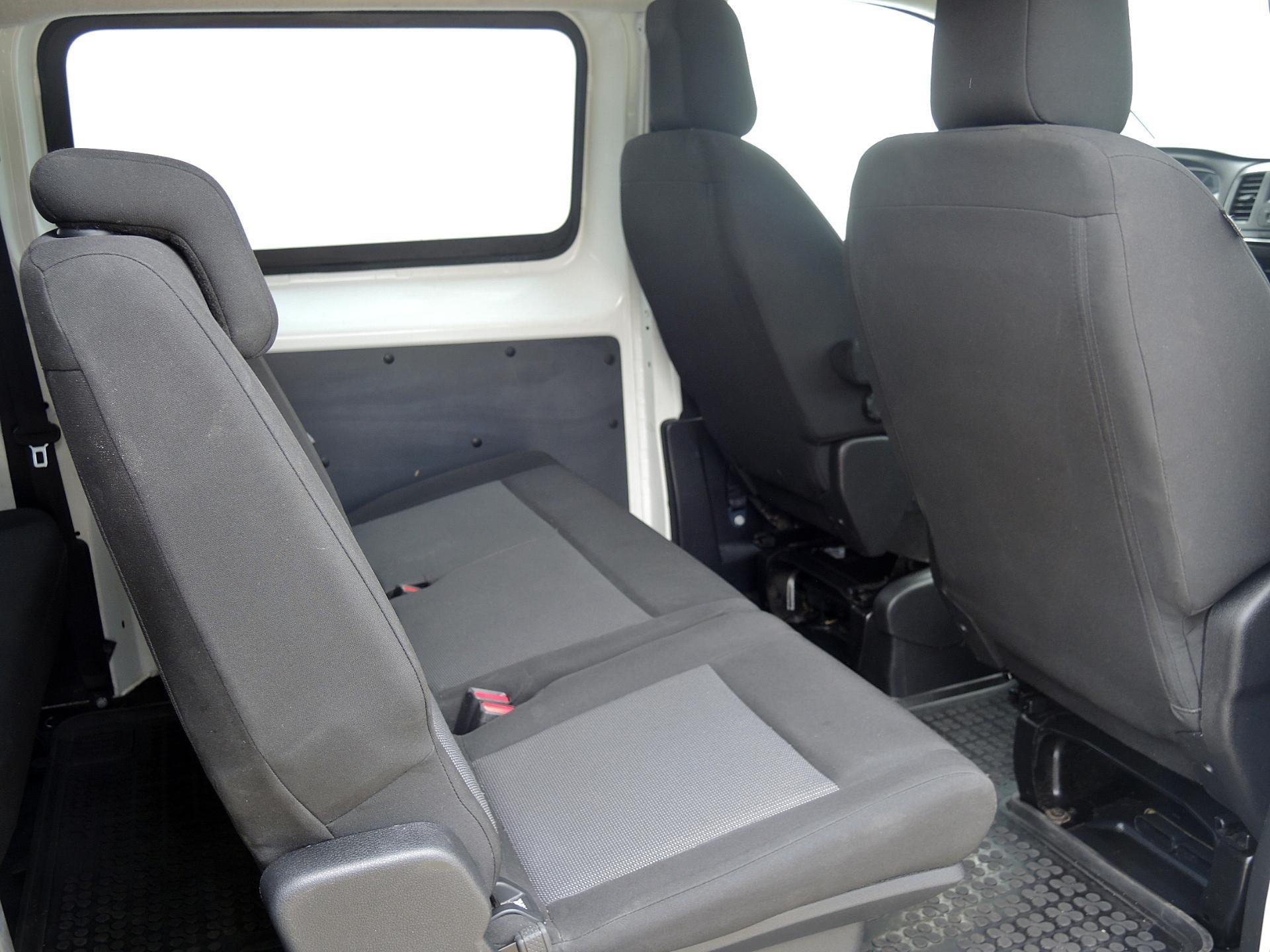 Peugeot Traveller