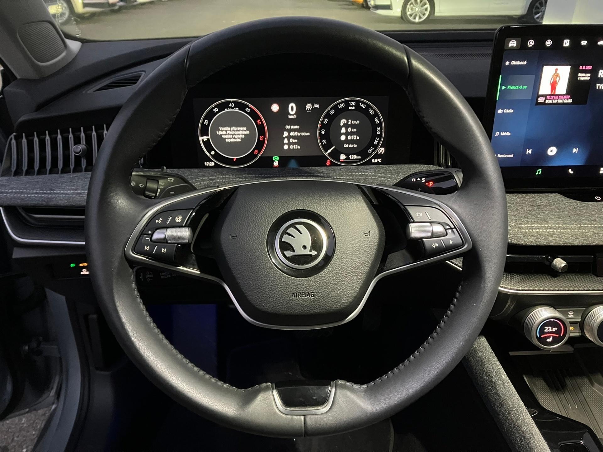 Škoda Superb