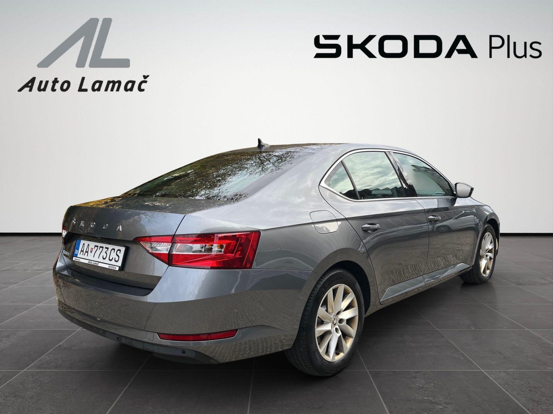 Škoda Superb