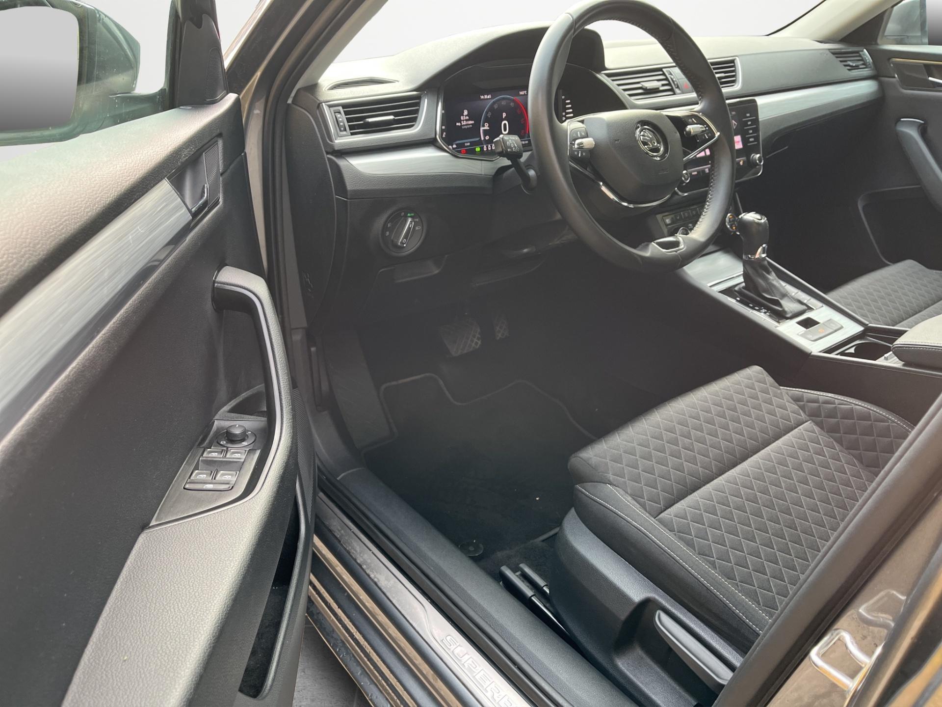 Škoda Superb