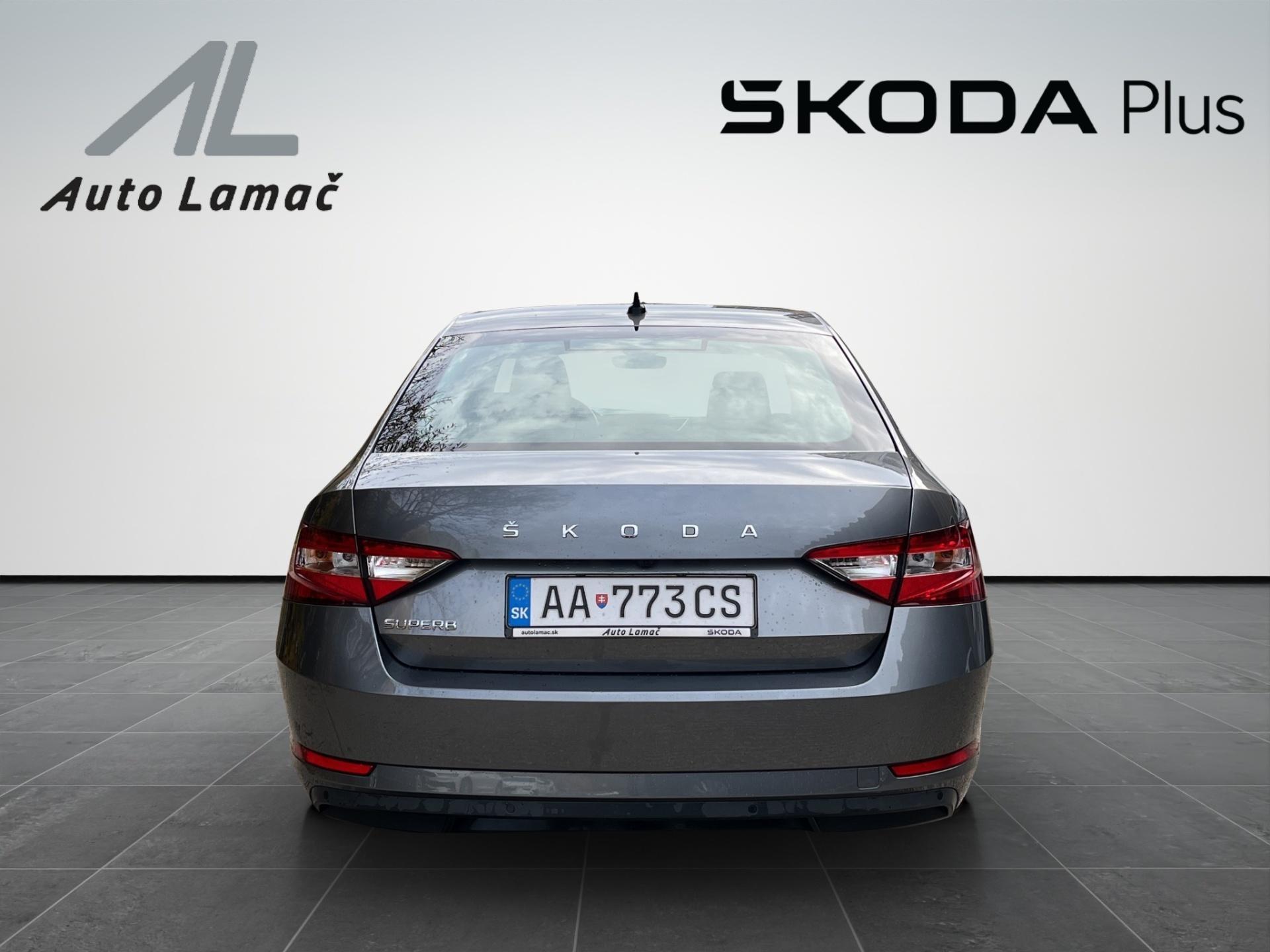 Škoda Superb
