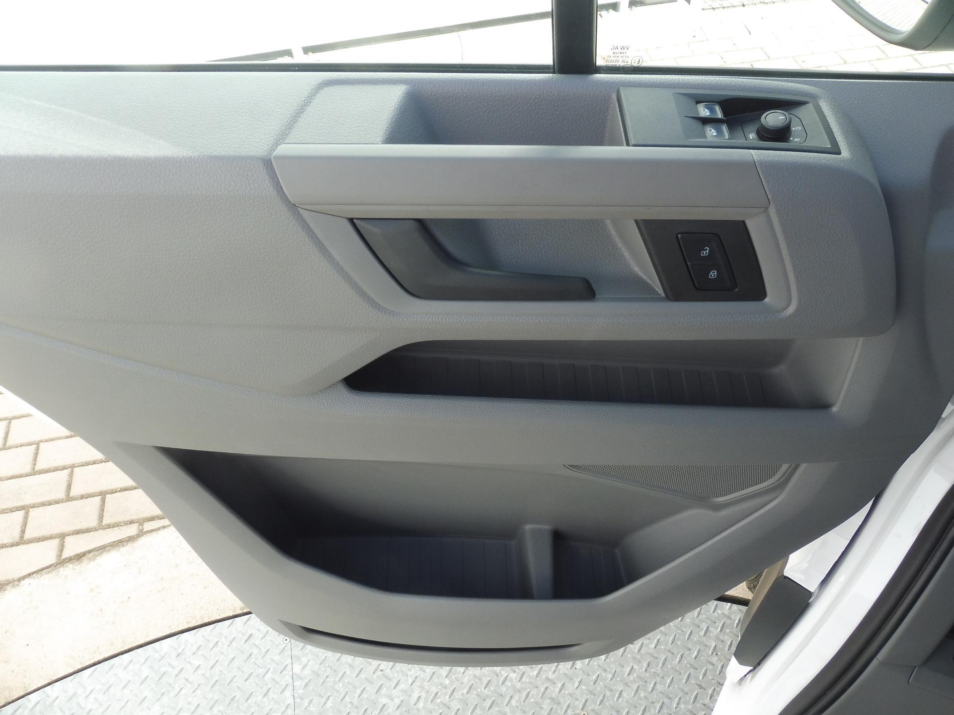 Volkswagen Crafter - skříňový vůz 