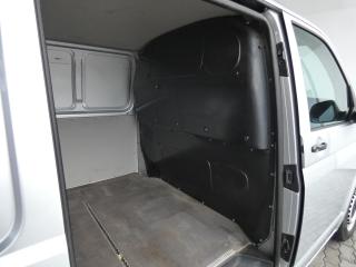 Volkswagen Transporter - skříňový vůz 