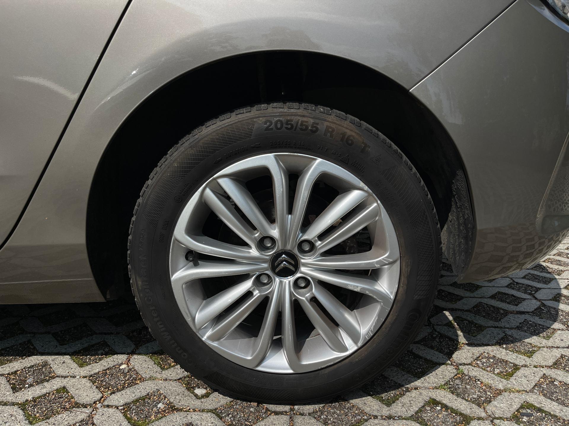 Citroën C4