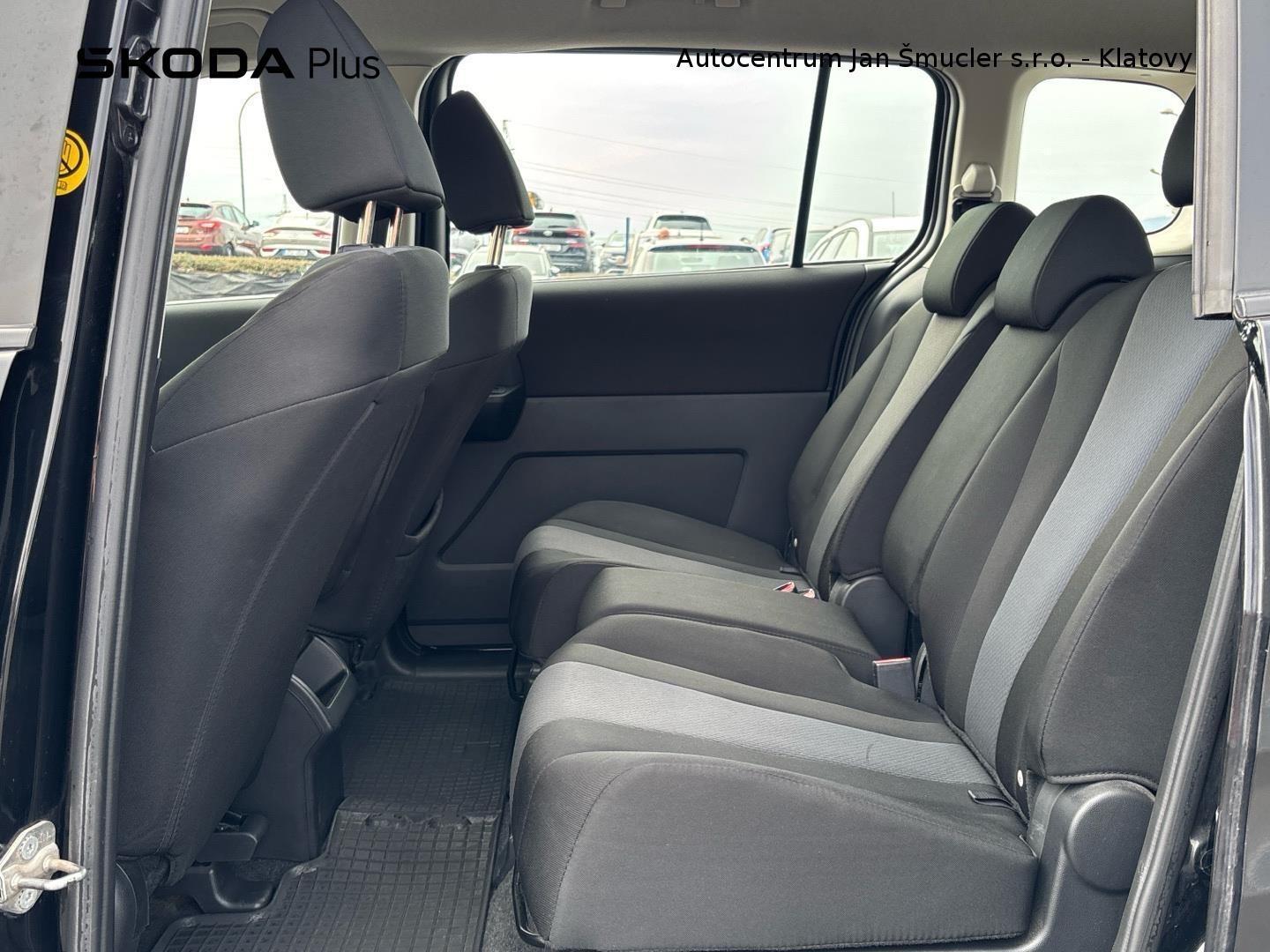 Mazda 5