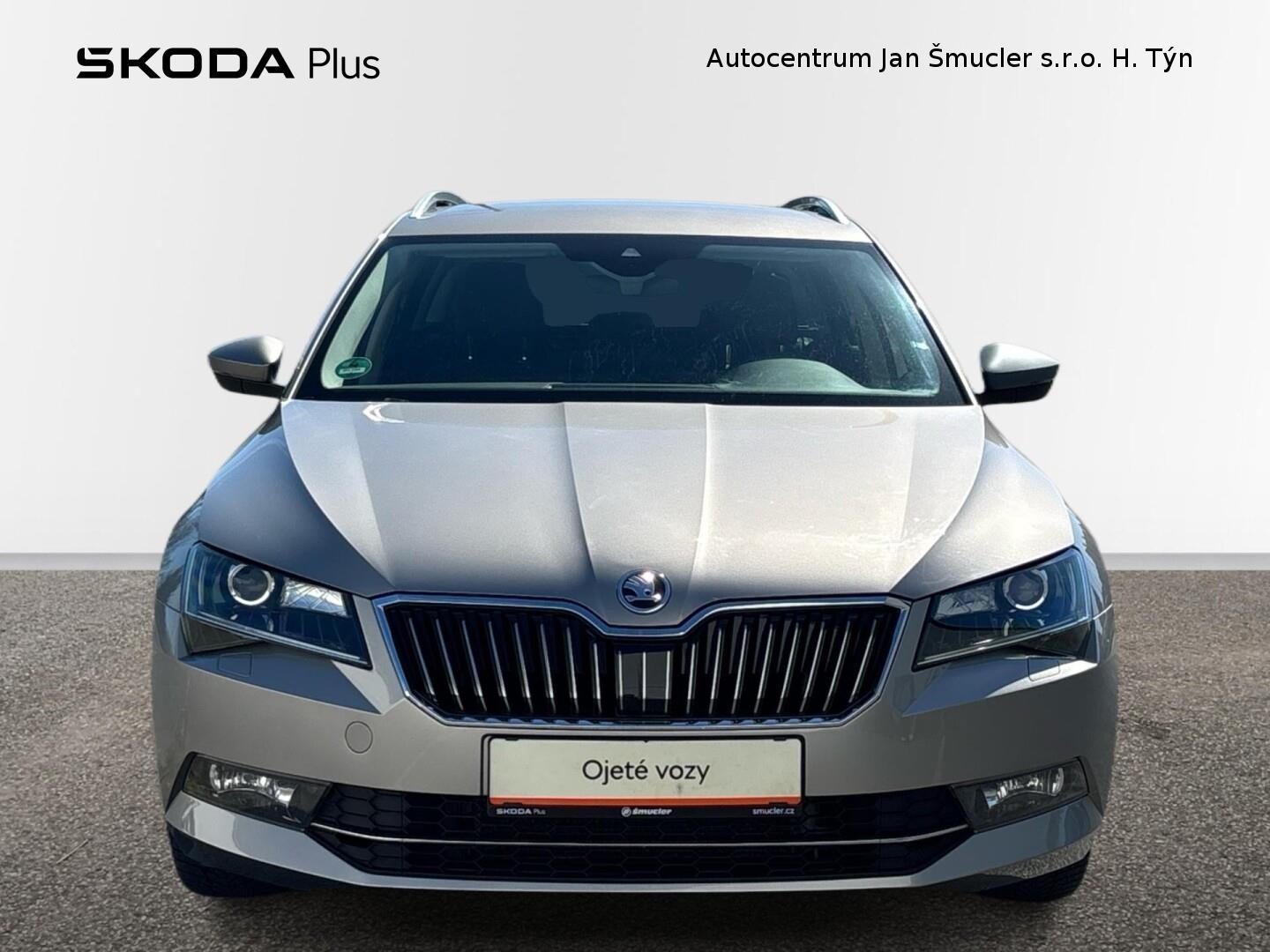Škoda Superb