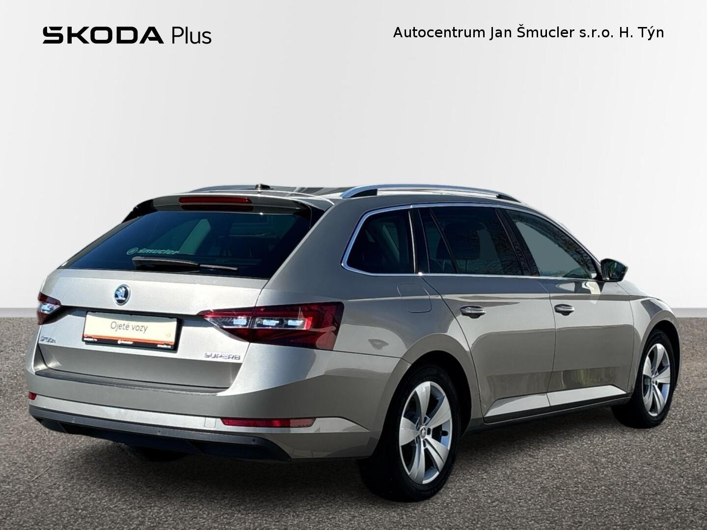 Škoda Superb