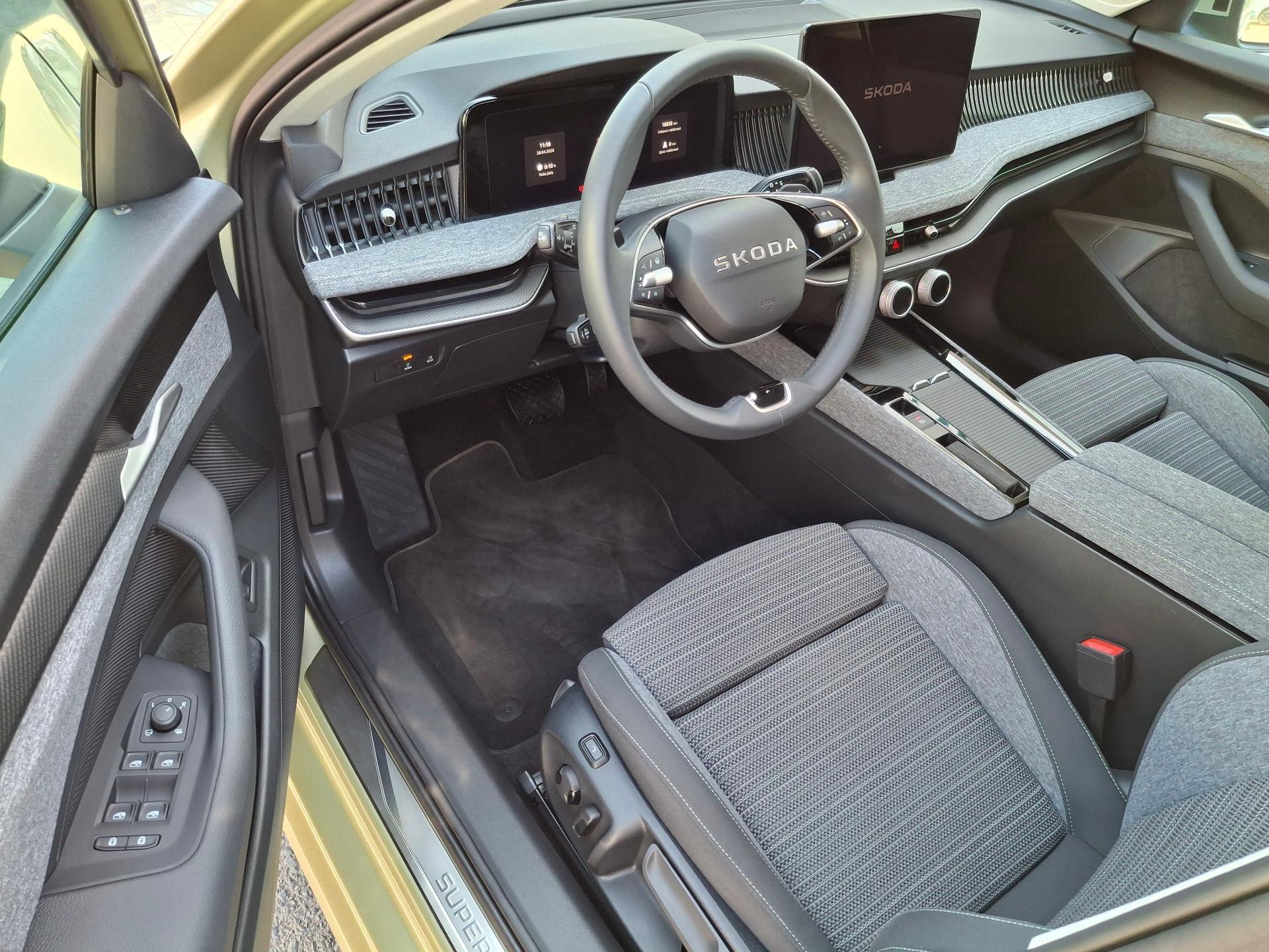 Škoda Superb