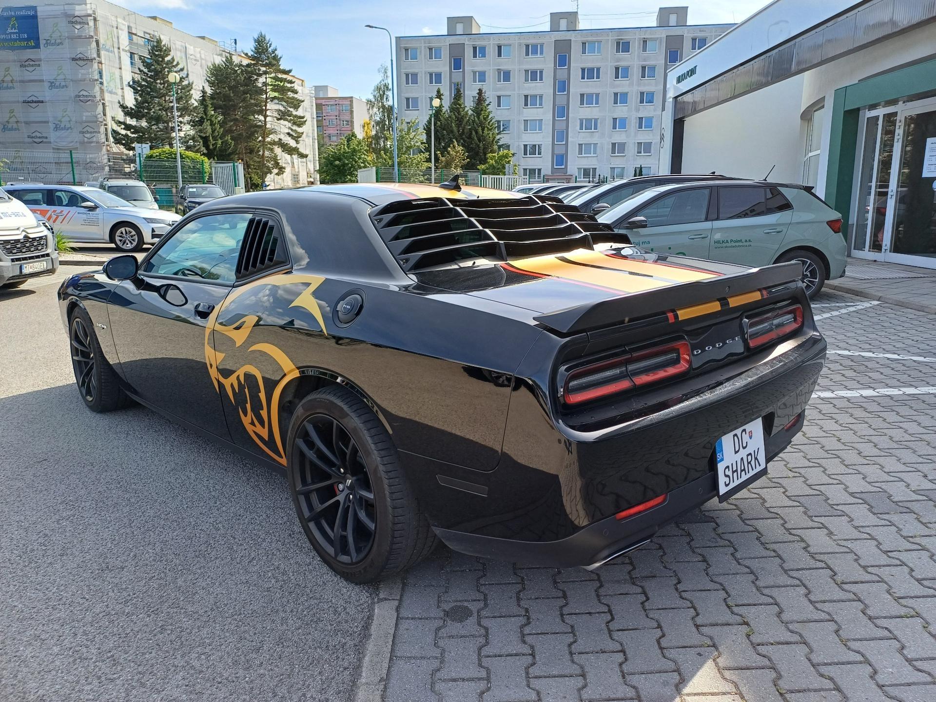 Dodge Challenger