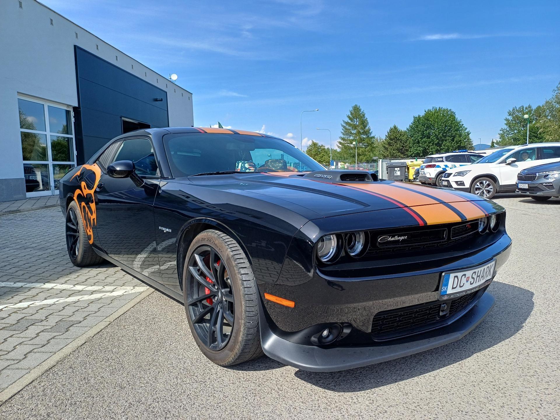 Dodge Challenger