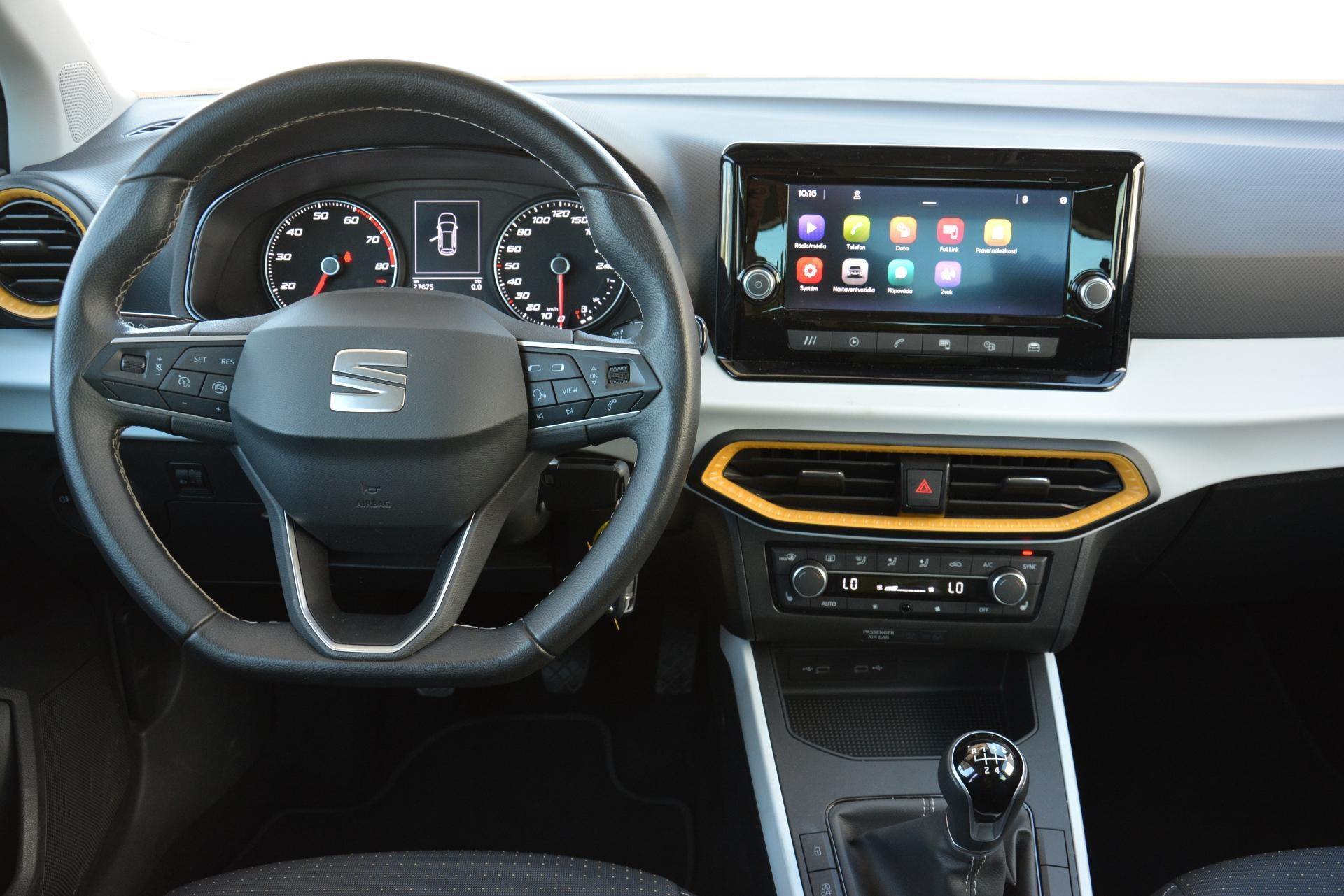 Seat Arona