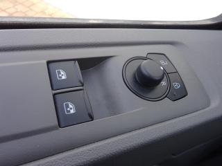 Volkswagen Transporter - skříňový vůz 
