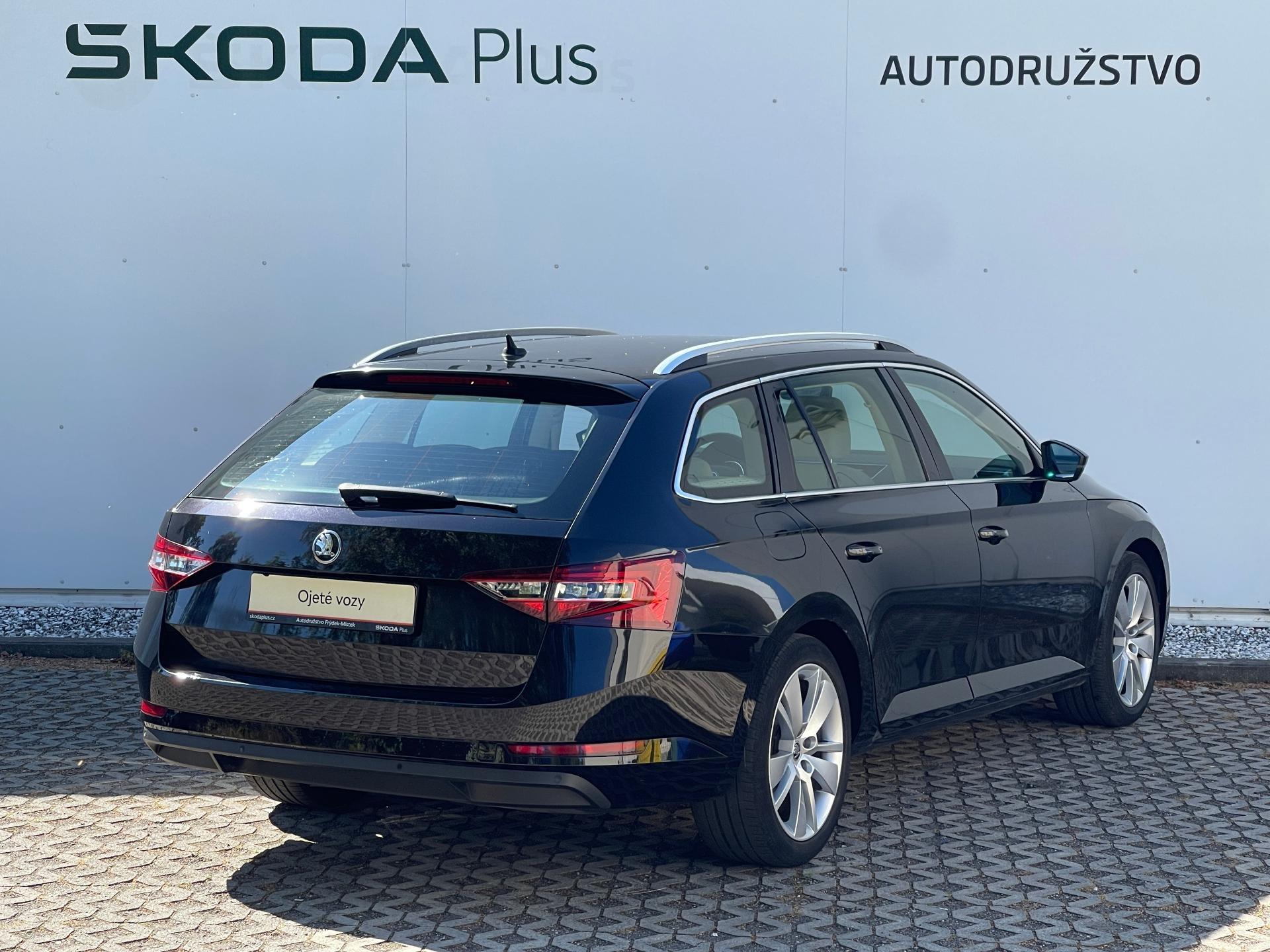 Škoda Superb