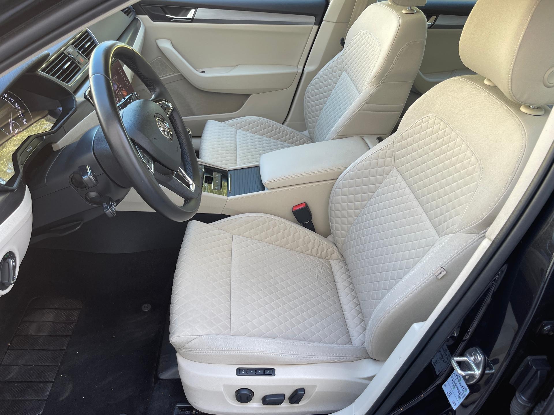 Škoda Superb
