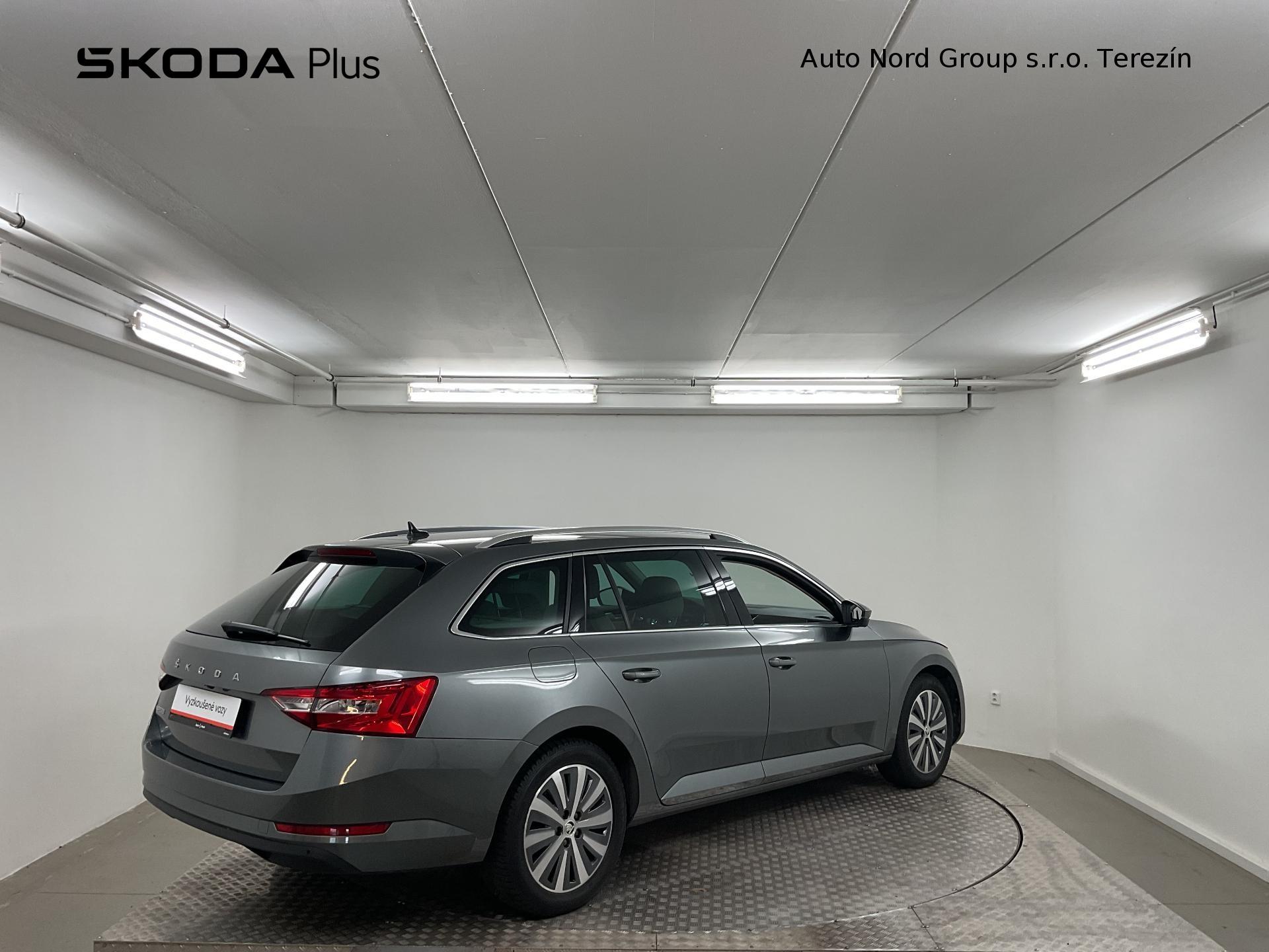 Škoda Superb