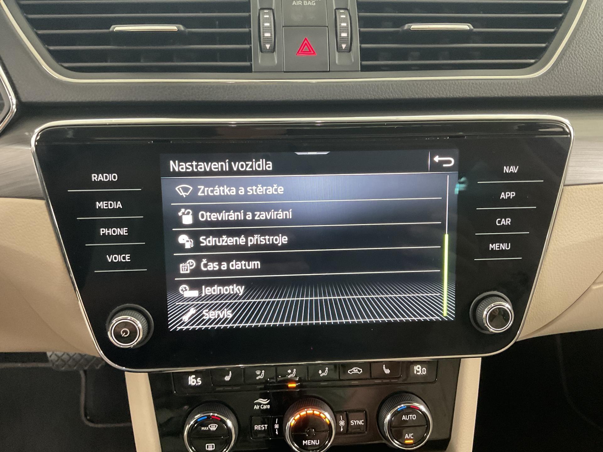 Škoda Superb