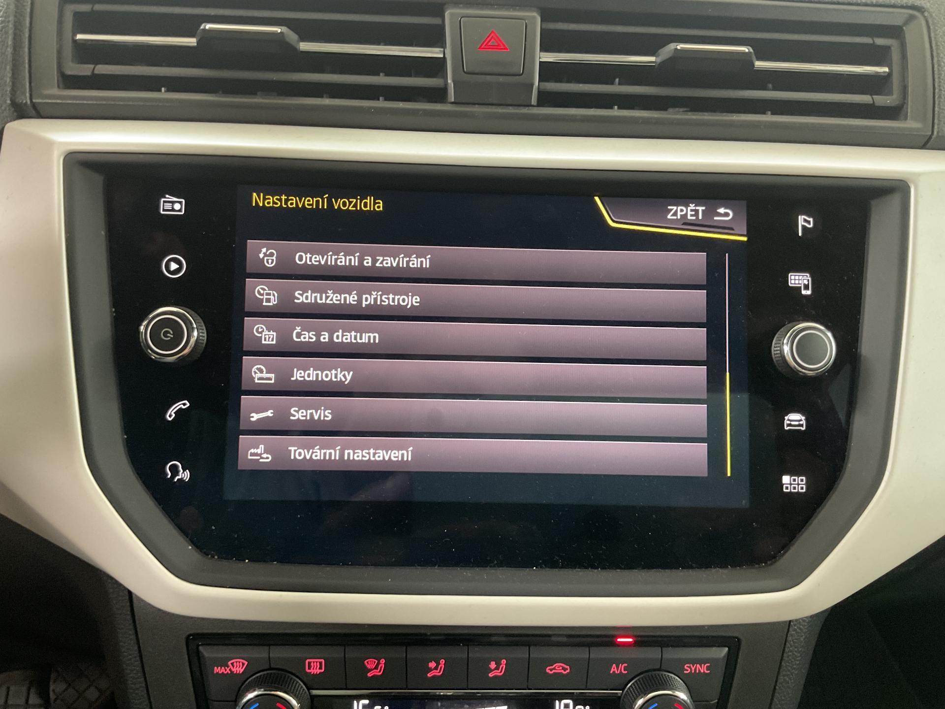 Seat Arona