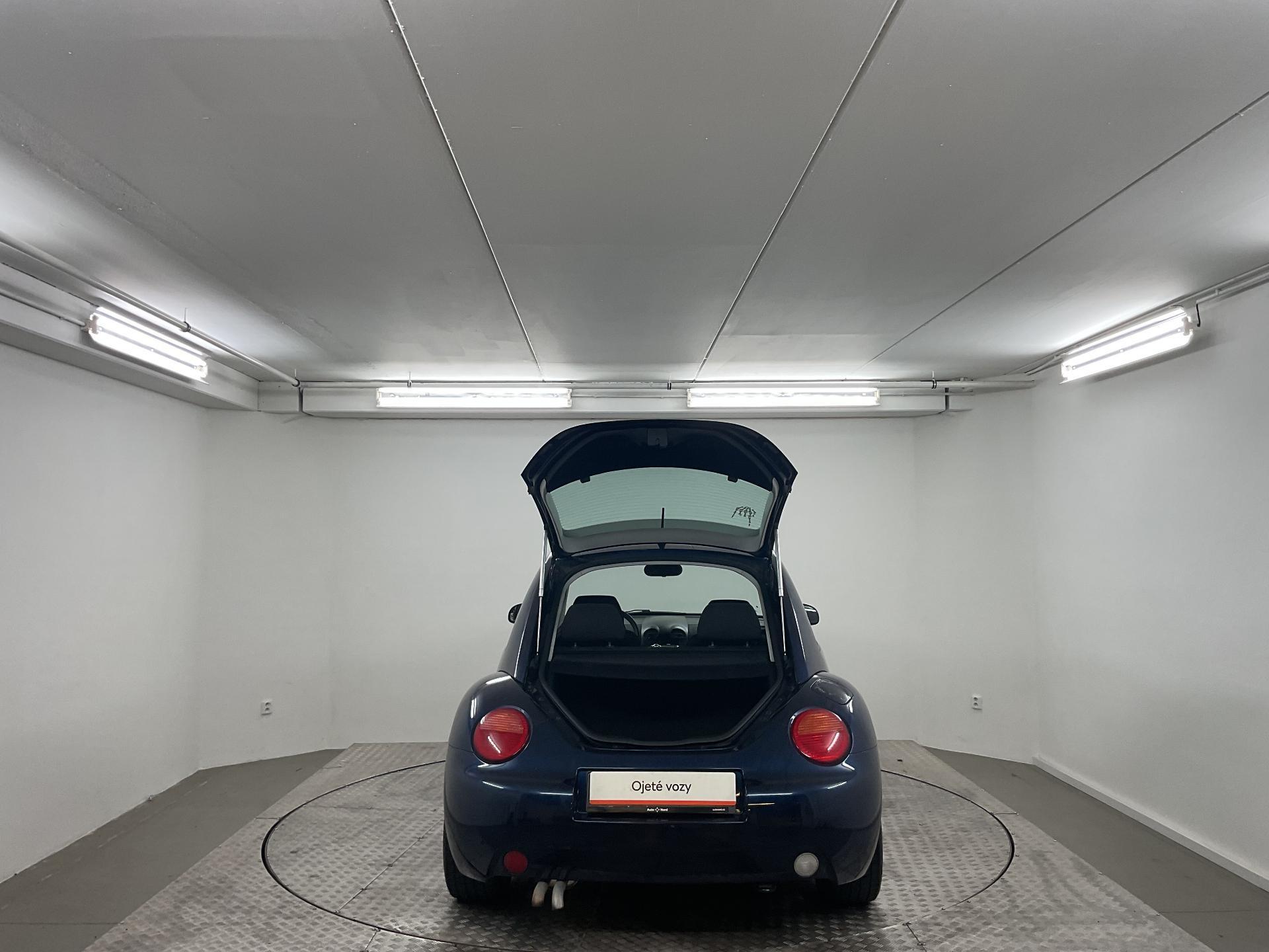 Volkswagen New Beetle