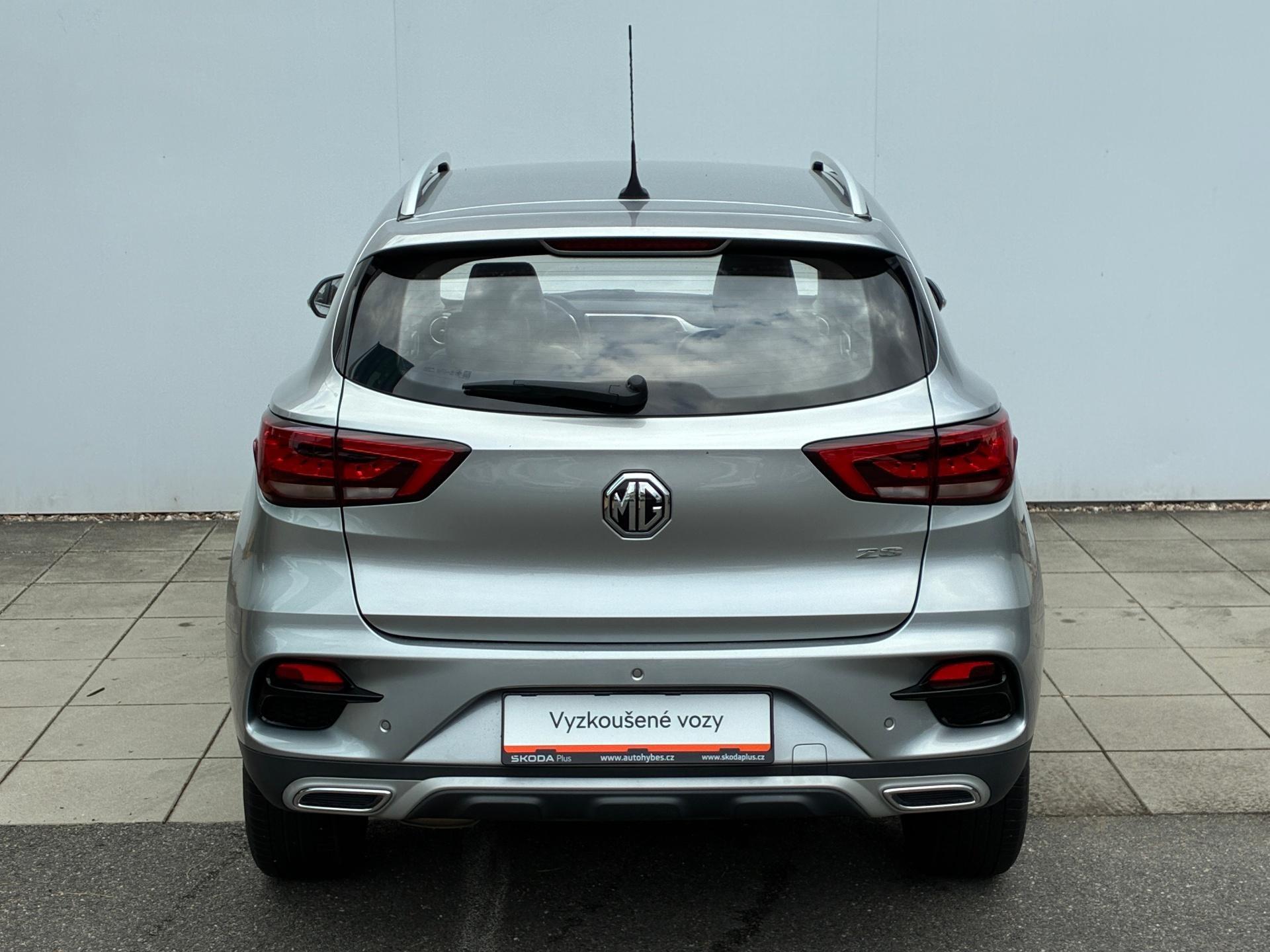 MG ZS