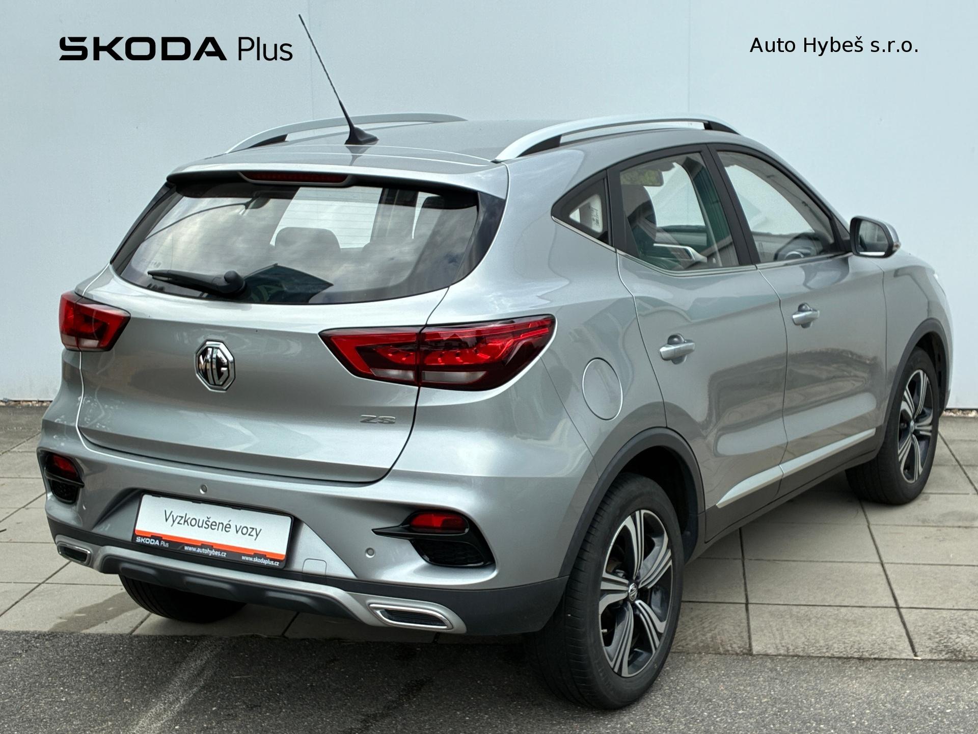 MG ZS