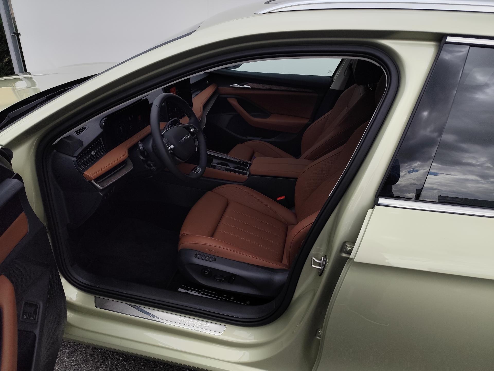 Škoda Superb