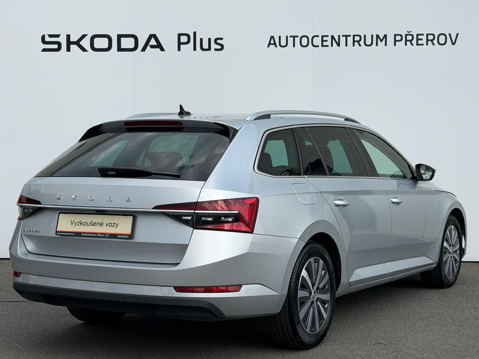 Škoda Superb