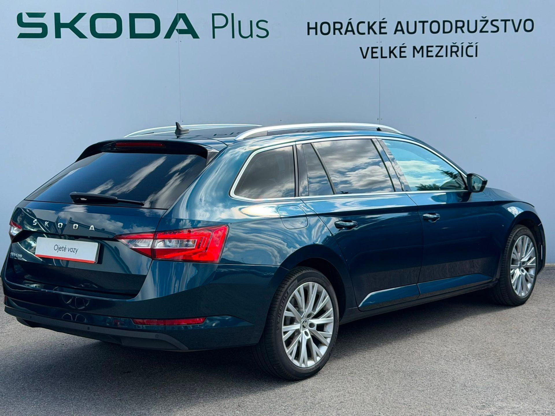 Škoda Superb