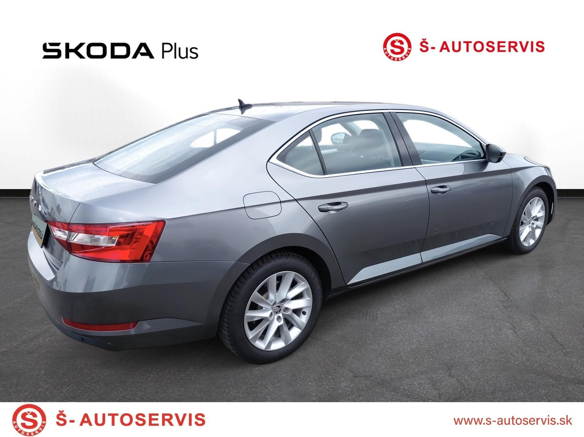Škoda Superb