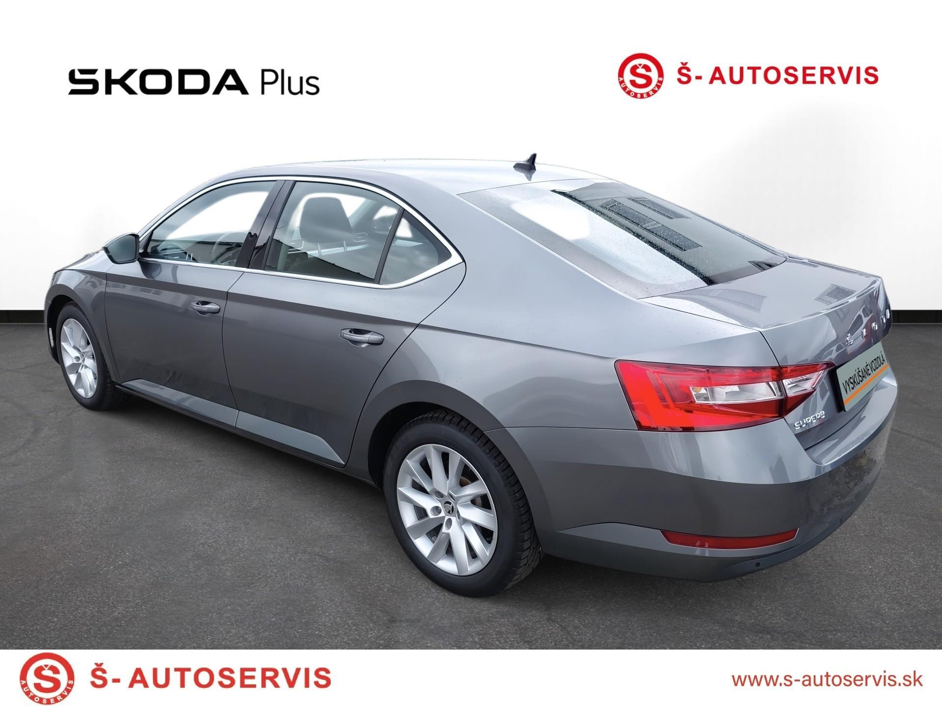 Škoda Superb