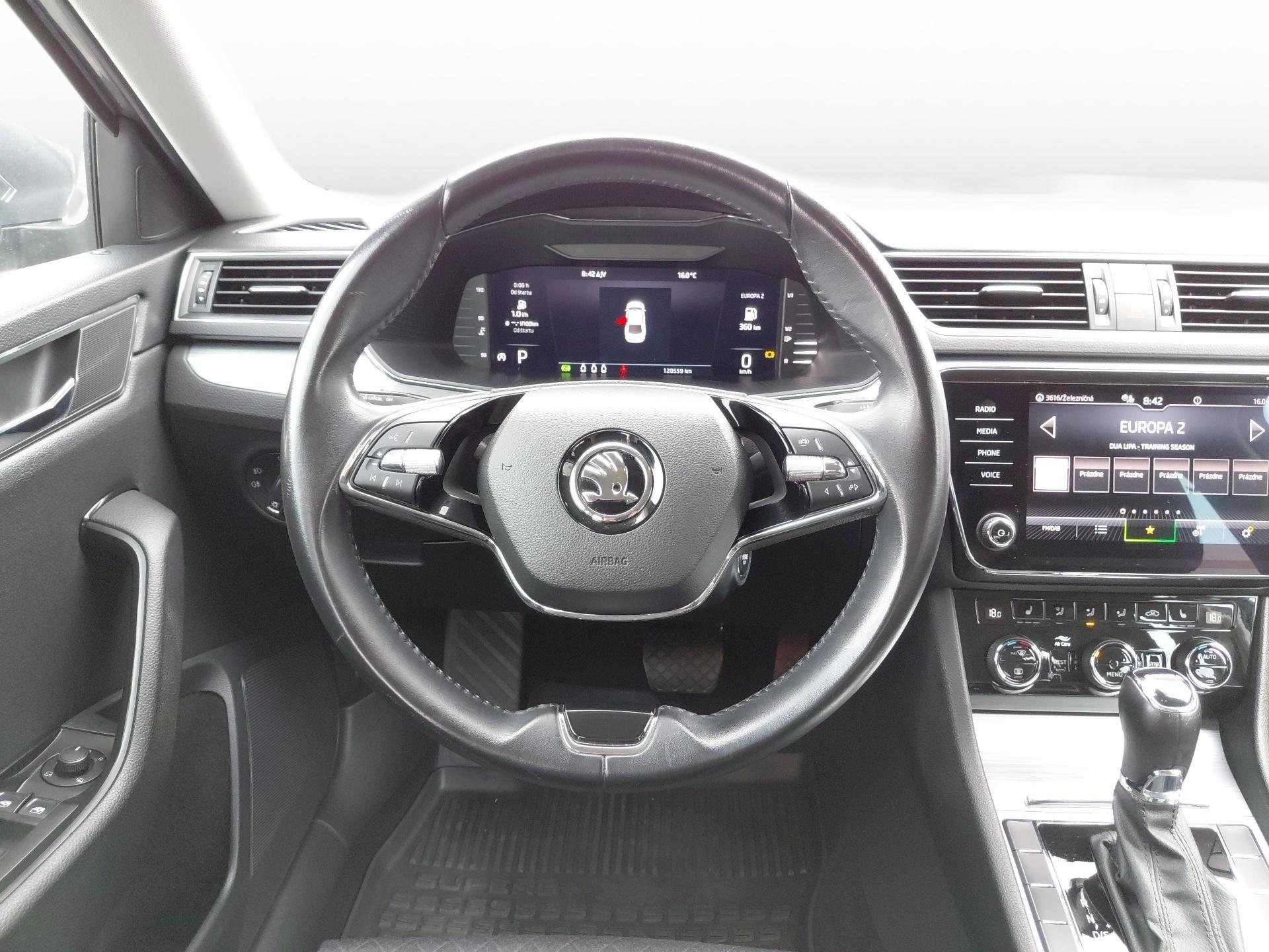 Škoda Superb