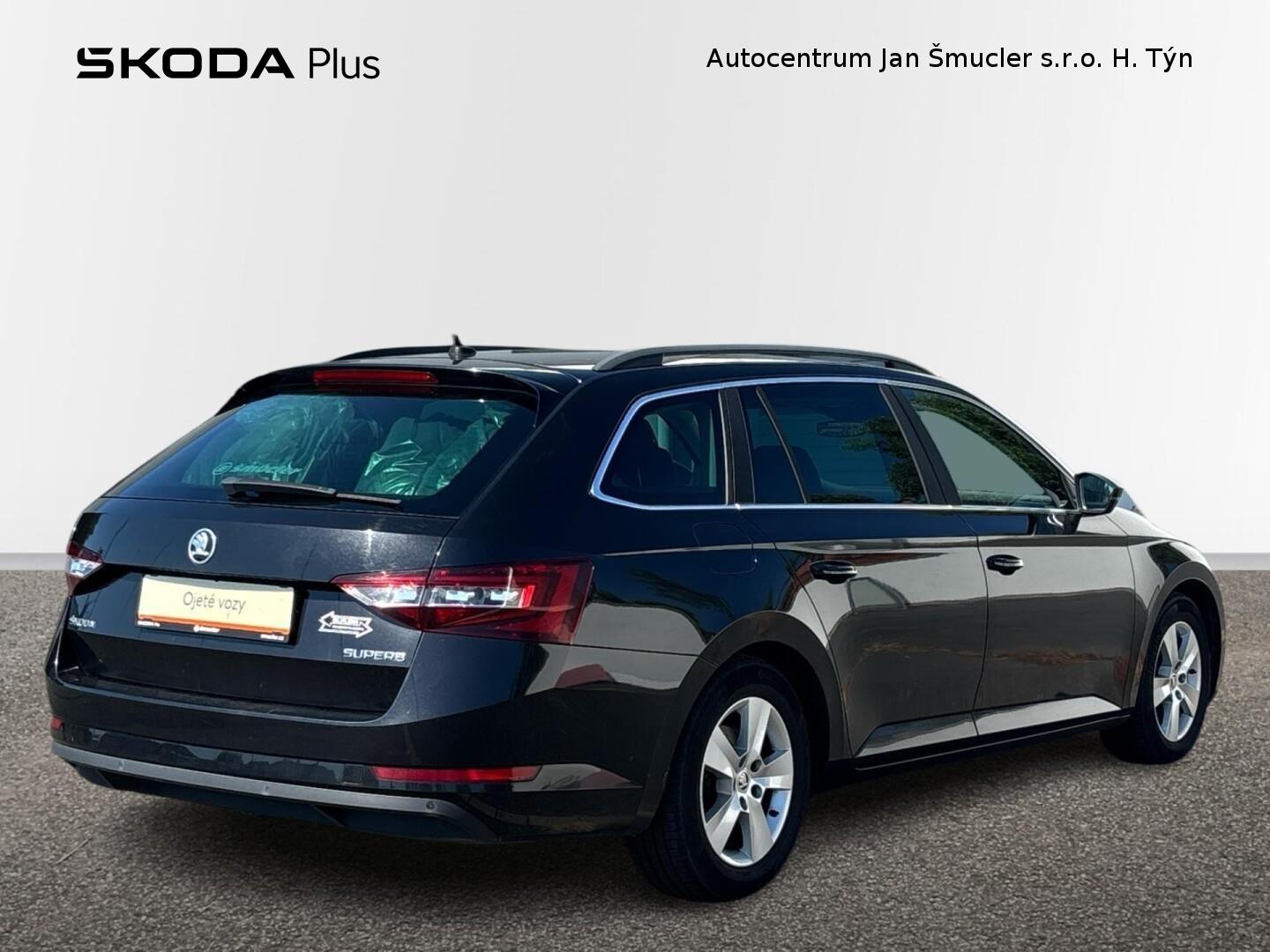 Škoda Superb