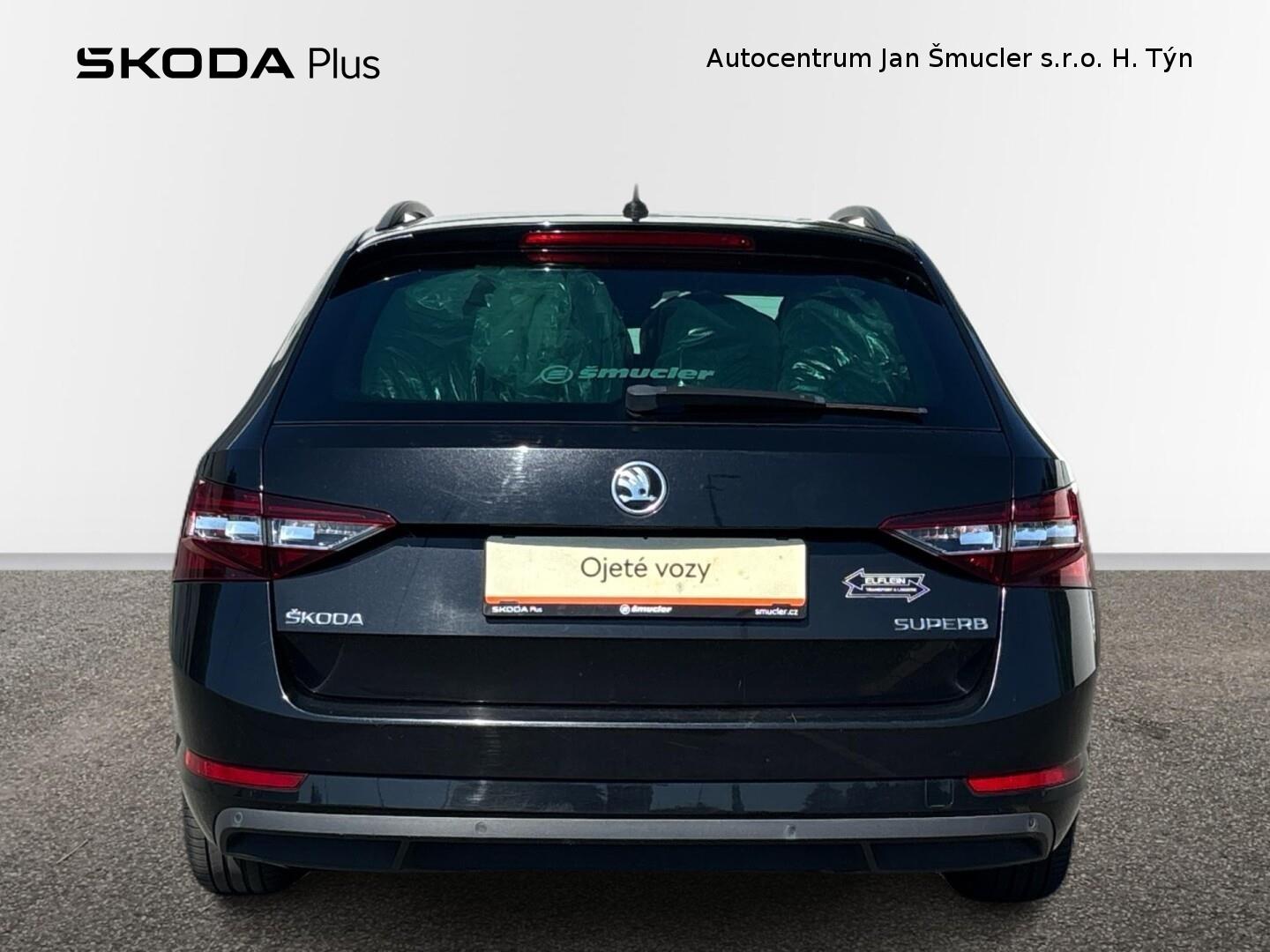 Škoda Superb