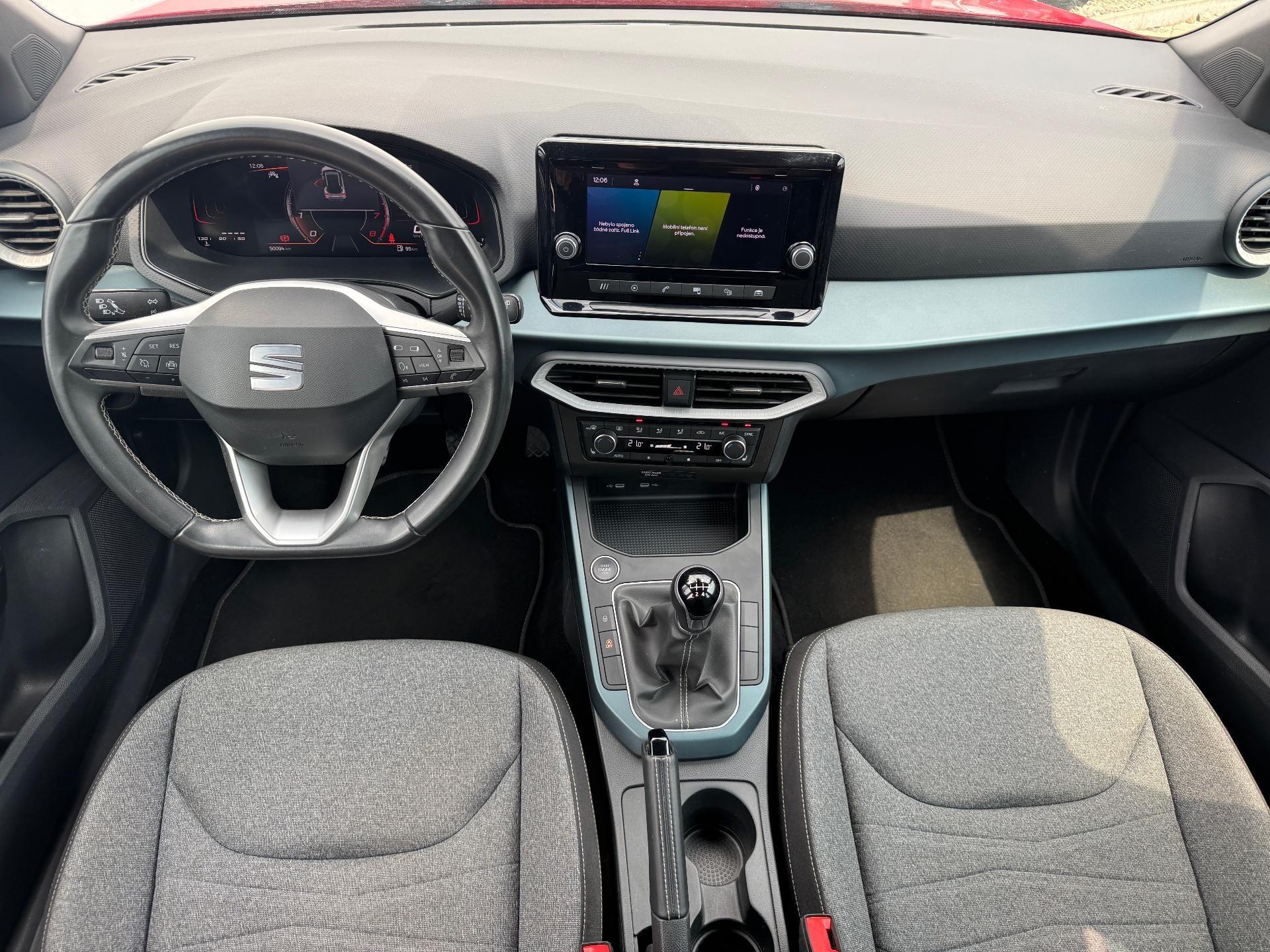 Seat Arona