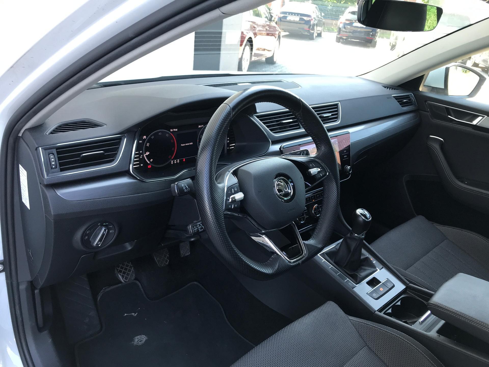 Škoda Superb