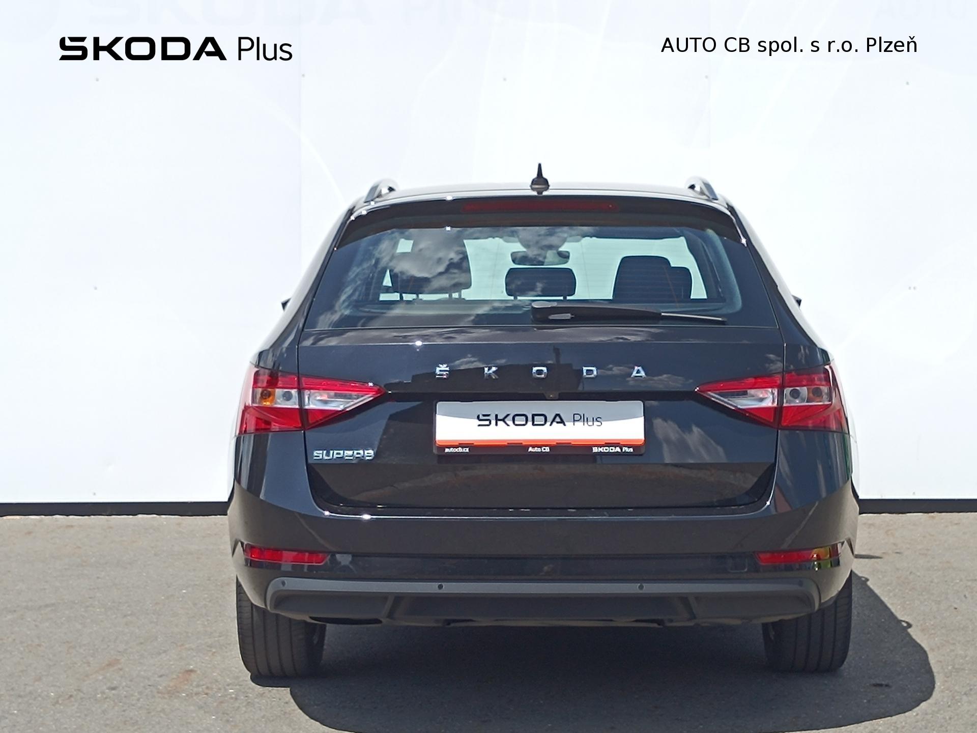 Škoda Superb