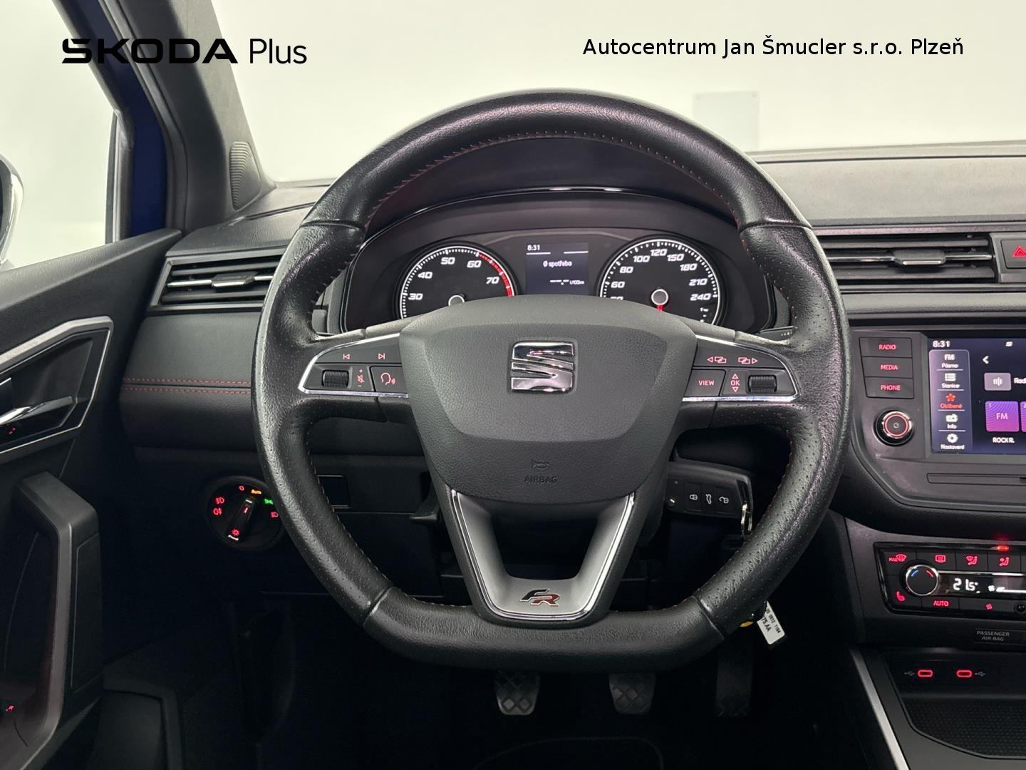 Seat Arona