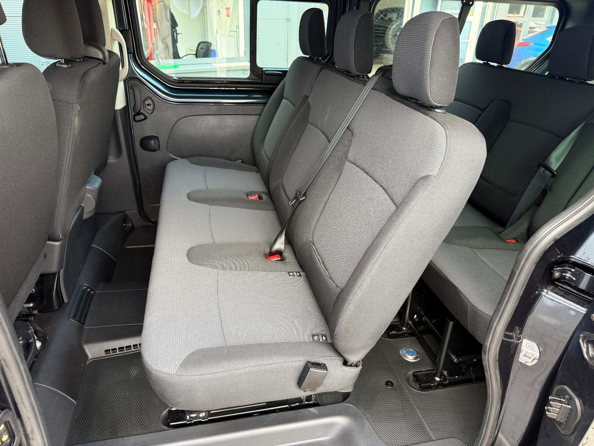 Renault Trafic (osobní)