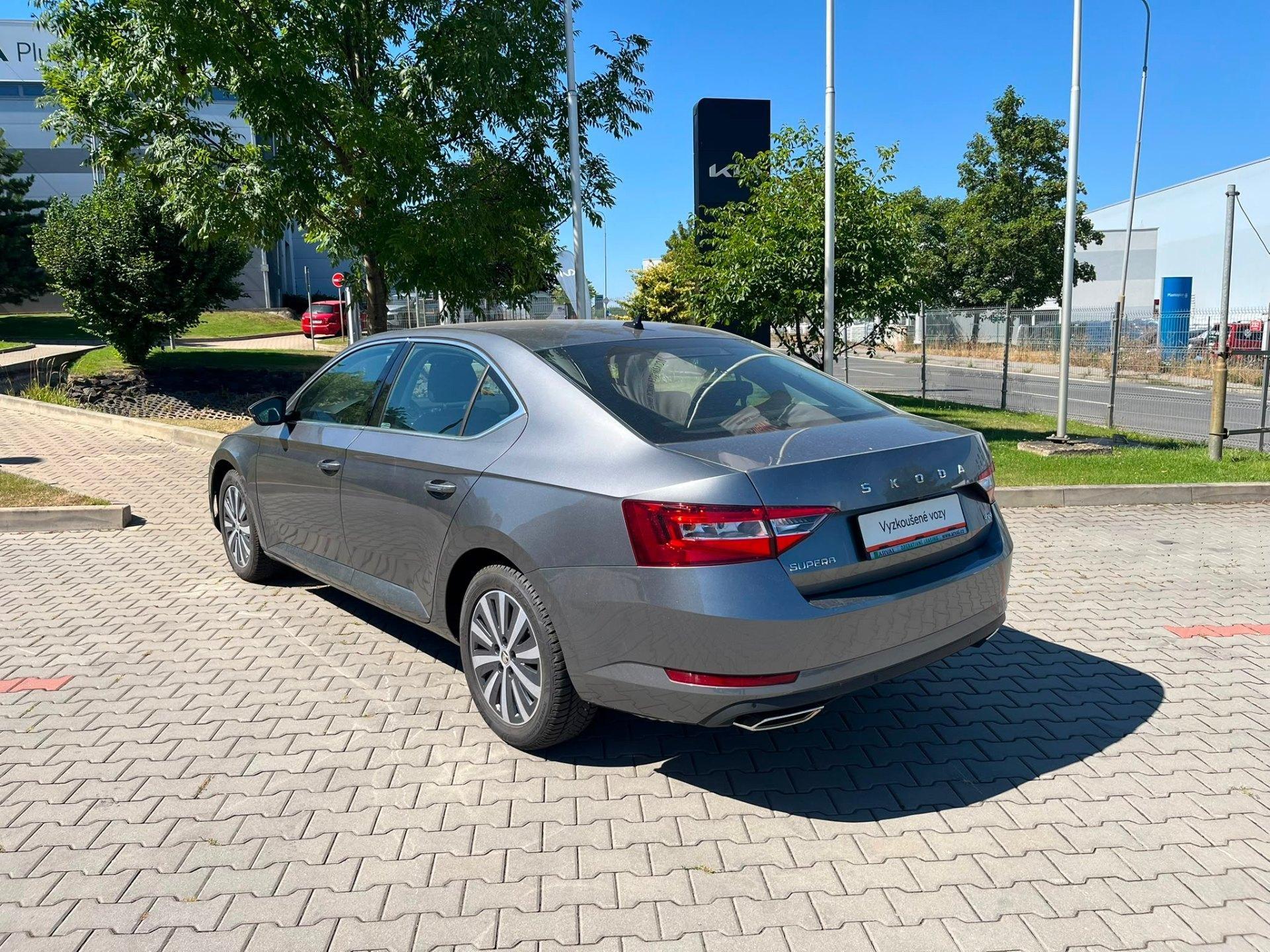 Škoda Superb