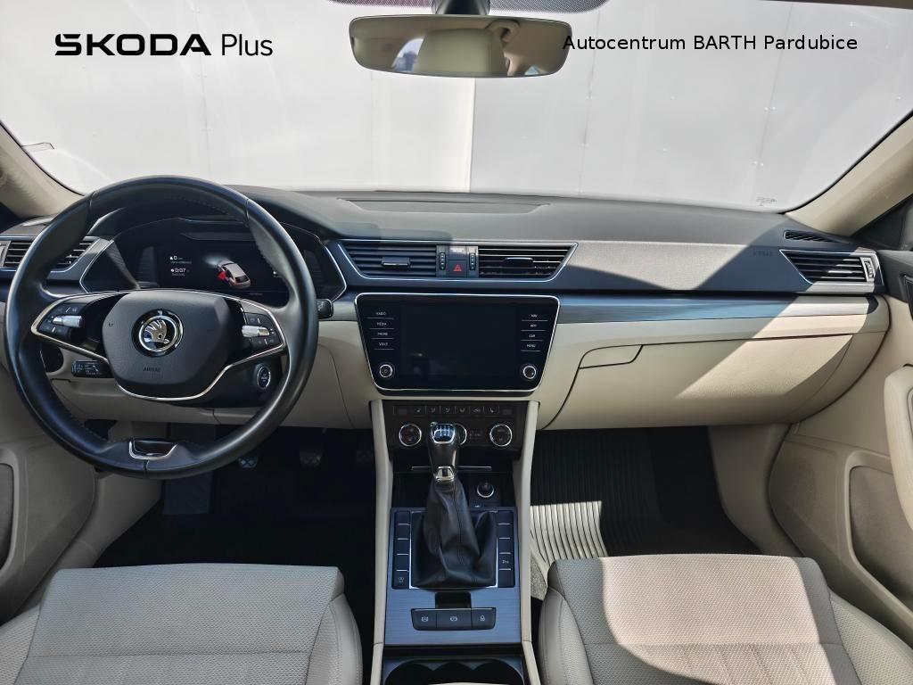 Škoda Superb