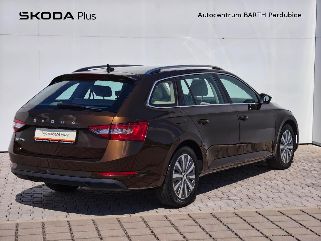 Škoda Superb