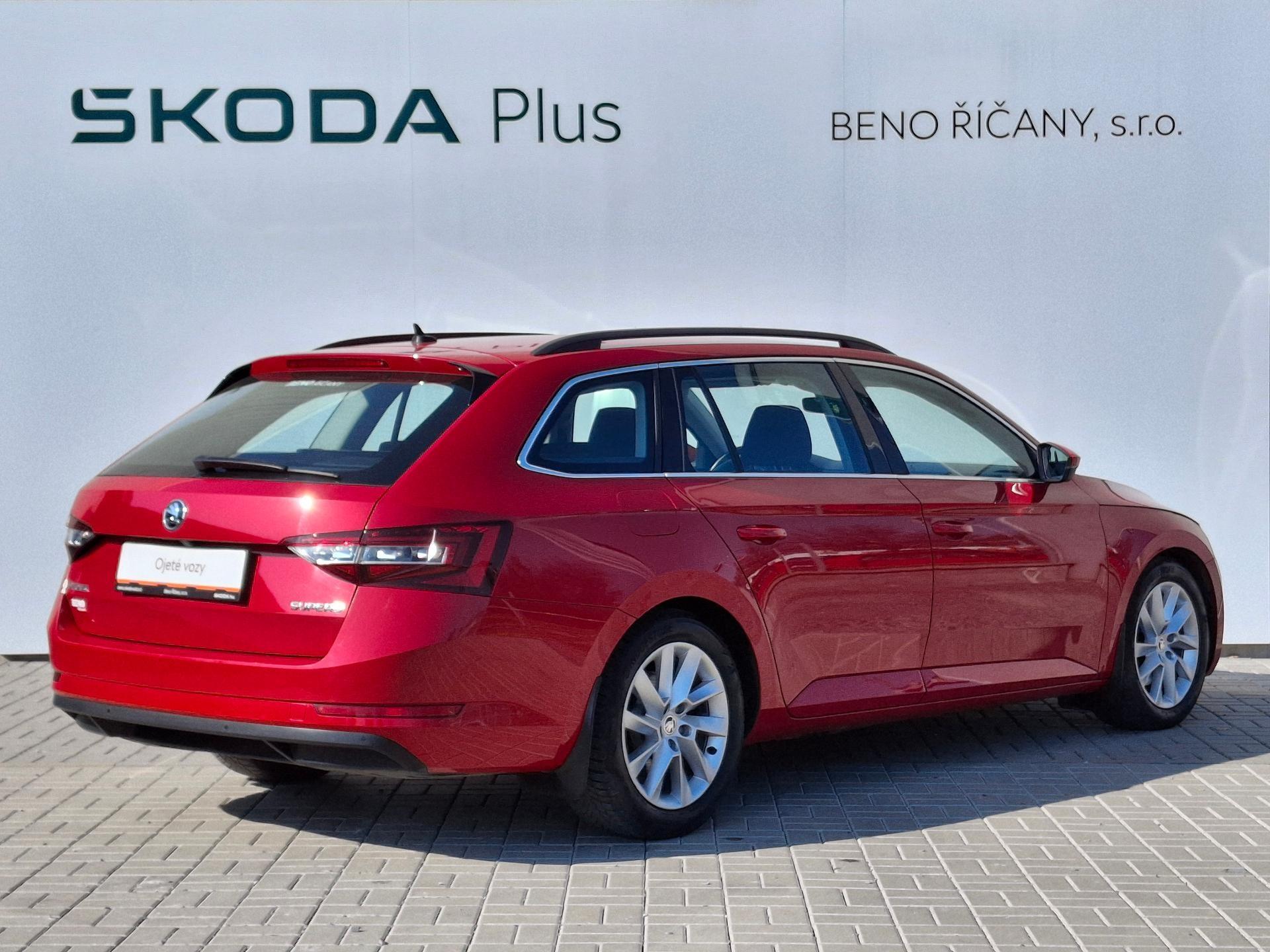 Škoda Superb